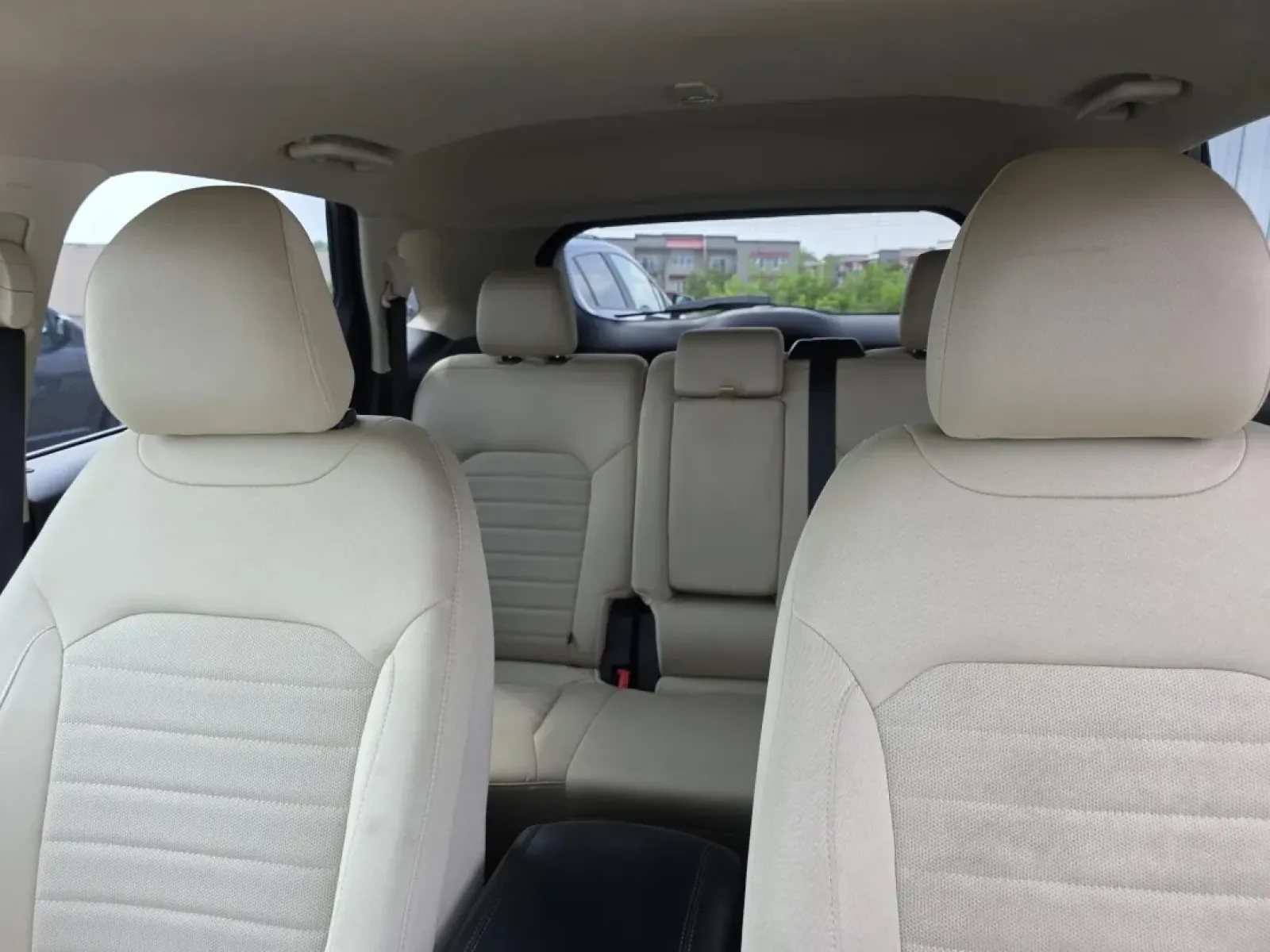 2019 Ford Edge (2FMPK3G96KB) with an Other engine, located at 15 Petro Dr, Warsaw, IN, 46582, (574) 306-0055, 41.273563, -85.857544 - **Explore the Versatile 2019 Ford Edge Your Ultimate Companion for Family Adventures!**<br /> <br /> Are you ready to elevate your daily commute or embark on exciting family road trips? Look no further than the 2019 Ford Edge, a spacious and stylish SUV that's perfect for growing families and busy - Photo#4
