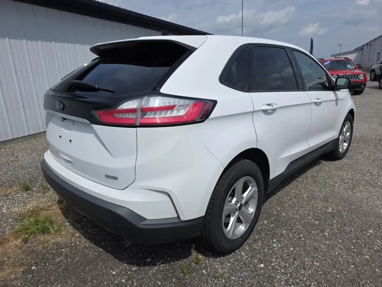 2019 Ford Edge (2FMPK3G96KB) with an Other engine, located at 15 Petro Dr, Warsaw, IN, 46582, (574) 306-0055, 41.273563, -85.857544 - **Explore the Versatile 2019 Ford Edge Your Ultimate Companion for Family Adventures!**<br /> <br /> Are you ready to elevate your daily commute or embark on exciting family road trips? Look no further than the 2019 Ford Edge, a spacious and stylish SUV that's perfect for growing families and busy - Photo#7
