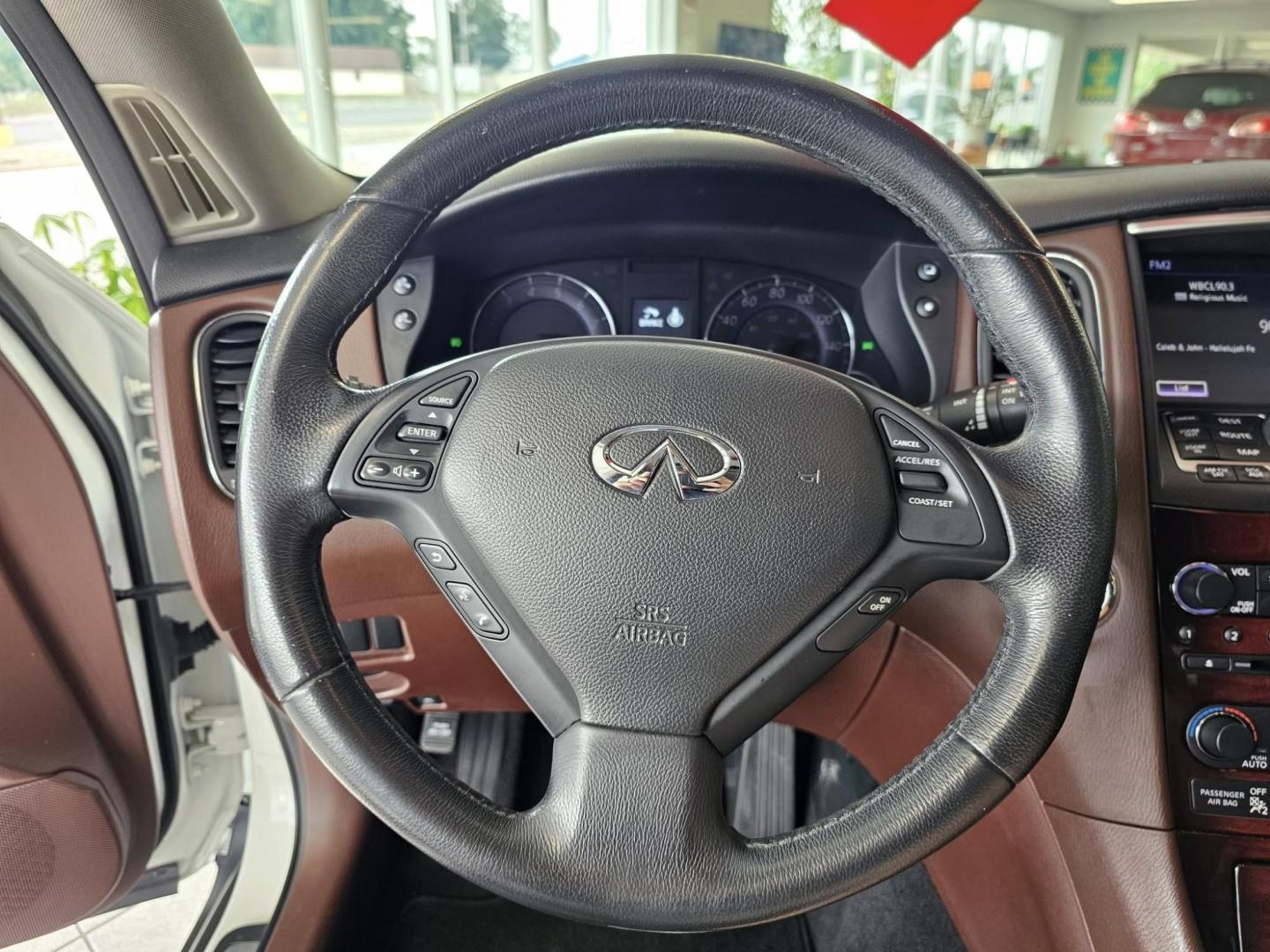 2016 WHITE Infiniti QX50 (JN1BJ0RP1GM) with an Other engine, located at 502 South Main Street, Columbia City, IN, 46725, (260) 244-4645, 41.151382, -85.490578 - Are you ready to elevate your driving experience? The 2016 Infiniti QX50 is more than just a vehicle; it's a lifestyle upgrade designed for those who crave both luxury and practicality. Perfect for growing families or anyone who enjoys weekend adventures, this stylish SUV is ready to take you wherev - Photo#8