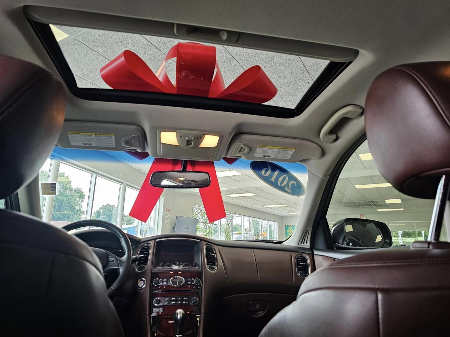 2016 WHITE Infiniti QX50 (JN1BJ0RP1GM) with an Other engine, located at 502 South Main Street, Columbia City, IN, 46725, (260) 244-4645, 41.151382, -85.490578 - Are you ready to elevate your driving experience? The 2016 Infiniti QX50 is more than just a vehicle; it's a lifestyle upgrade designed for those who crave both luxury and practicality. Perfect for growing families or anyone who enjoys weekend adventures, this stylish SUV is ready to take you wherev - Photo#6