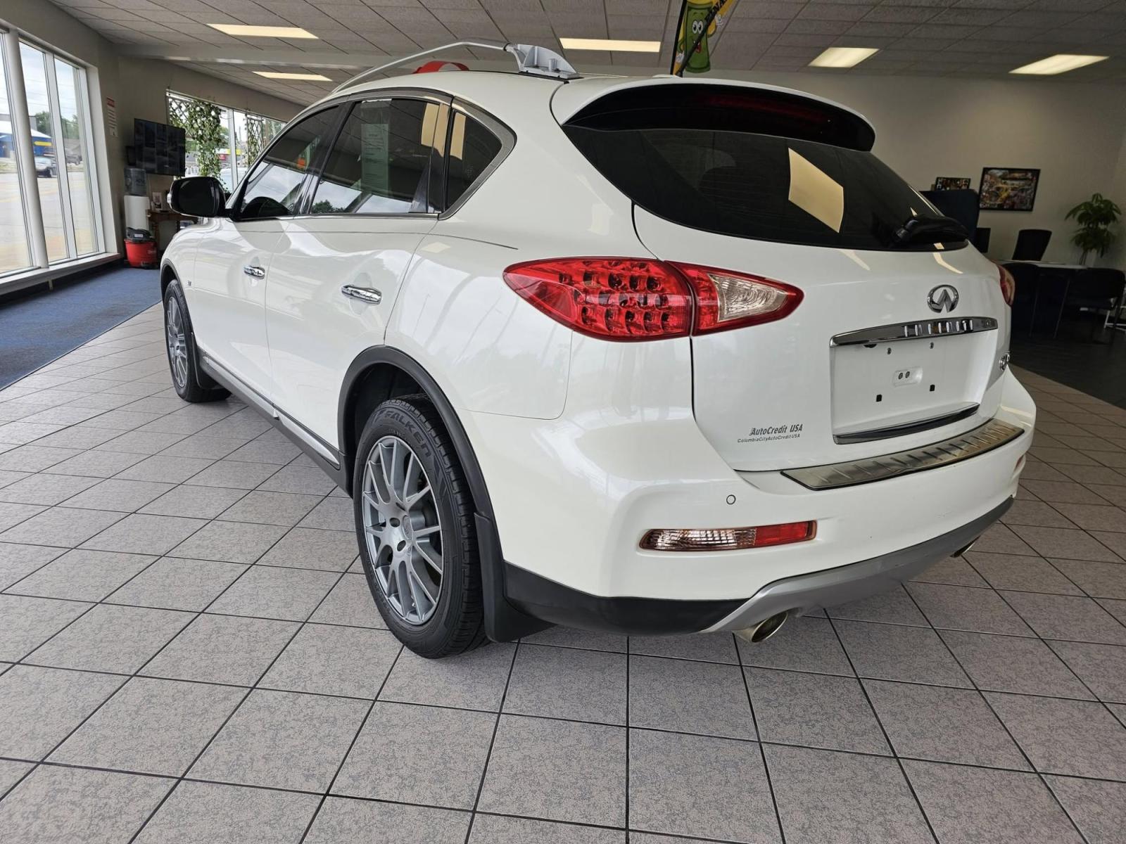 2016 WHITE Infiniti QX50 (JN1BJ0RP1GM) with an Other engine, located at 502 South Main Street, Columbia City, IN, 46725, (260) 244-4645, 41.151382, -85.490578 - Are you ready to elevate your driving experience? The 2016 Infiniti QX50 is more than just a vehicle; it's a lifestyle upgrade designed for those who crave both luxury and practicality. Perfect for growing families or anyone who enjoys weekend adventures, this stylish SUV is ready to take you wherev - Photo#3