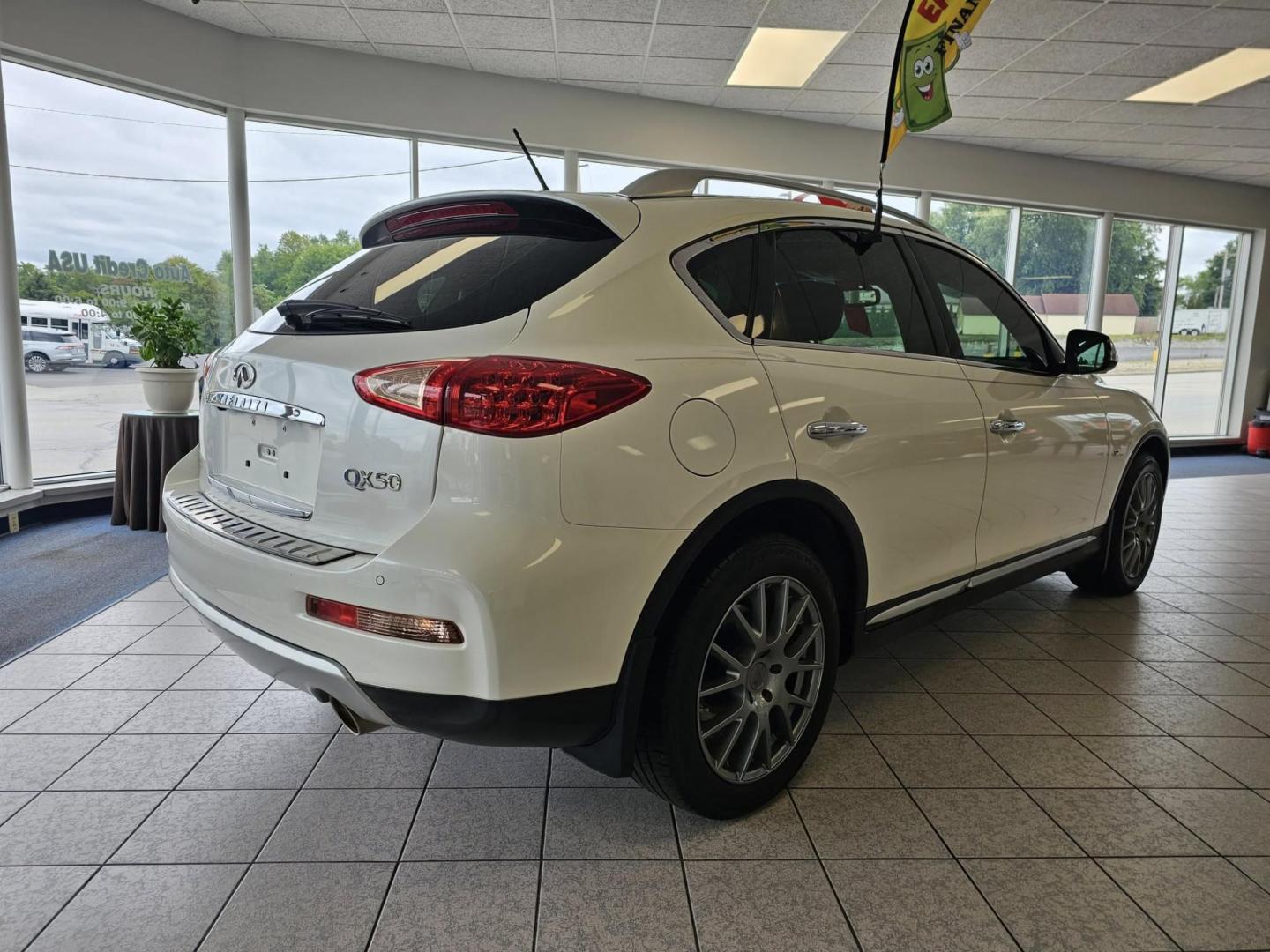2016 WHITE Infiniti QX50 (JN1BJ0RP1GM) with an Other engine, located at 502 South Main Street, Columbia City, IN, 46725, (260) 244-4645, 41.151382, -85.490578 - Are you ready to elevate your driving experience? The 2016 Infiniti QX50 is more than just a vehicle; it's a lifestyle upgrade designed for those who crave both luxury and practicality. Perfect for growing families or anyone who enjoys weekend adventures, this stylish SUV is ready to take you wherev - Photo#2