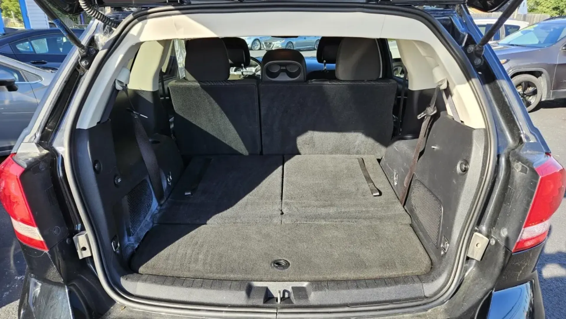 2019 Dodge Journey (3C4PDCBB0KT) with an Other engine, located at 5744 Central Avenue, Toledo, OH, 43615, (419) 724-0130, 41.676781, -83.682137 - **Unleash Your Adventurous Spirit with the 2019 Dodge Journey - Perfect for Family Excursions and Weekend Getaways!**<br /> <br /> Are you ready to elevate your family outings or weekend adventures? The 2019 Dodge Journey is here to provide the versatility and reliability you need to make unforgetta - Photo#5