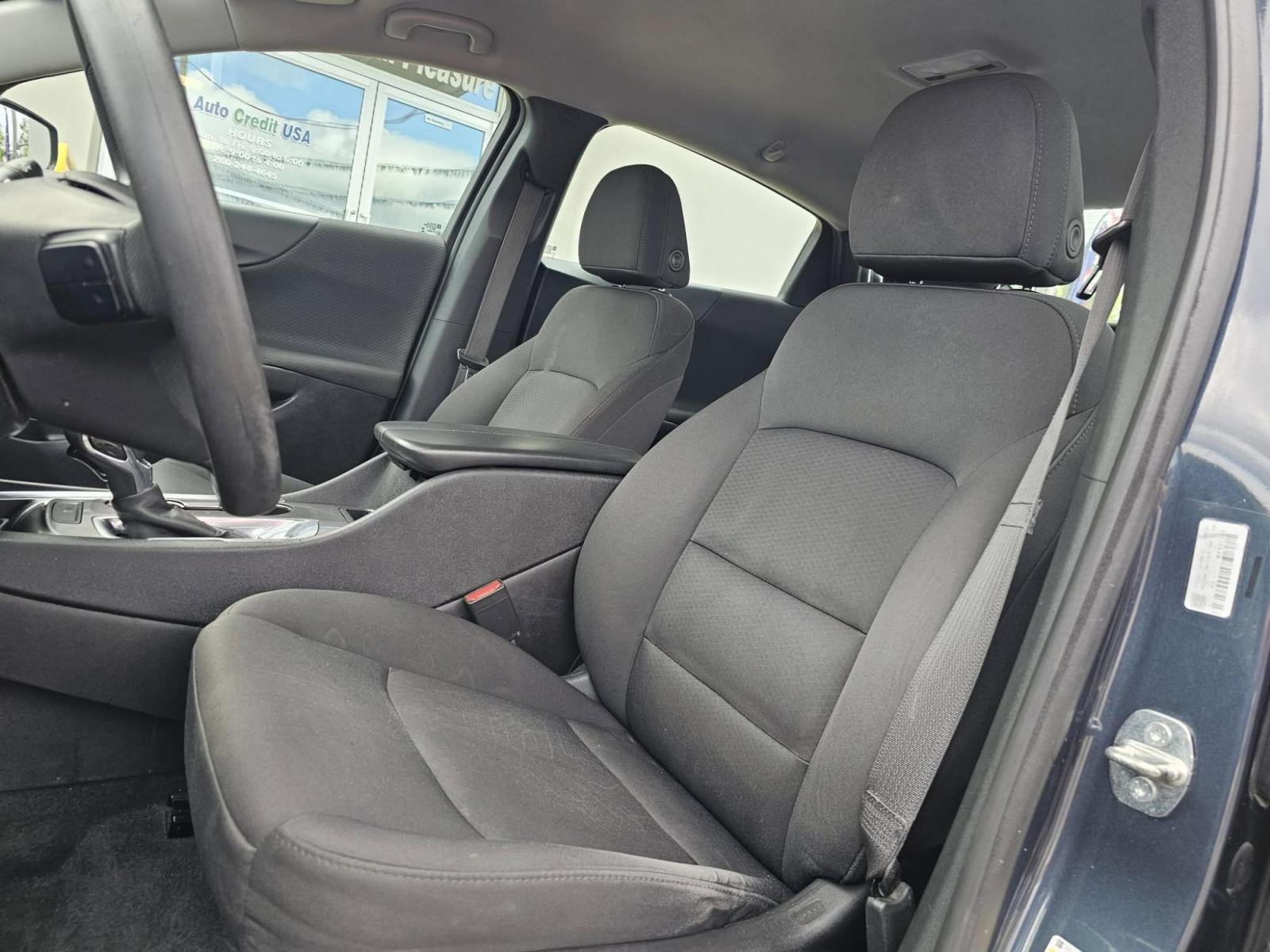 2021 BLUE /BLACK Chevrolet Malibu LT (1G1ZD5ST3MF) with an 1.5L L4 DOHC 16V engine, 6A transmission, located at 502 South Main Street, Columbia City, IN, 46725, (260) 244-4645, 41.151382, -85.490578 - Photo#5