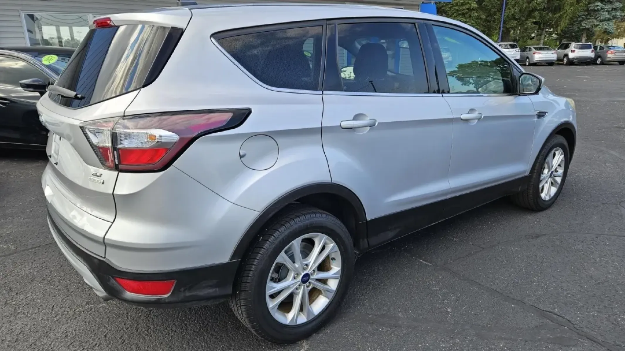 2017 Ford Escape (1FMCU0G95HU) with an Other engine, located at 5744 Central Avenue, Toledo, OH, 43615, (419) 724-0130, 41.676781, -83.682137 - **Discover Your Next Adventure with the 2017 Ford Escape at Auto Credit in Toledo, OH!**<br /> <br /> Are you in search of a versatile and reliable vehicle for your family or weekend adventures? Look no further than the stunning 2017 Ford Escape, now available at Auto Credit, your trusted Buy Here P - Photo#1