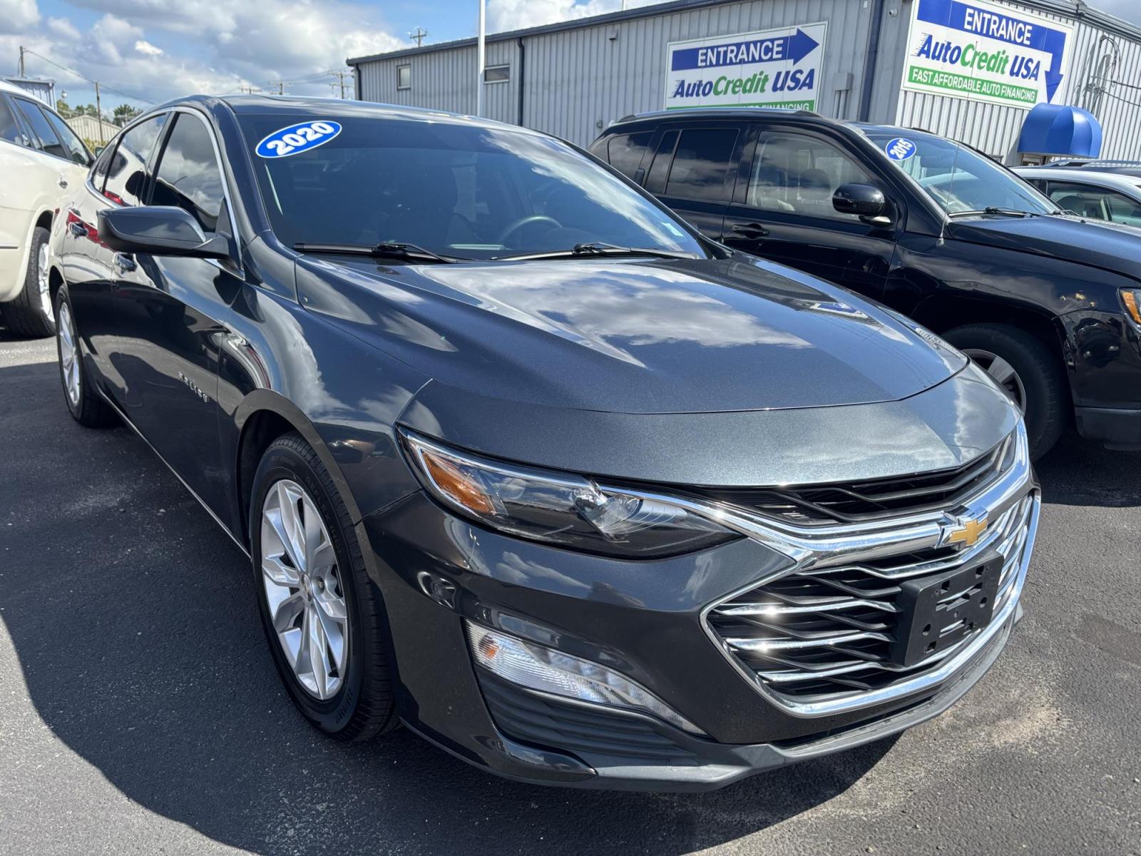 2020 BLUE Chevrolet Malibu LT (1G1ZD5ST1LF) with an 1.5L L4 DOHC 16V engine, 6A transmission, located at 100 West Coliseum Boulevard, Fort Wayne, IN, 46805, (260) 471-0567, 41.119961, -85.140312 - Photo#0