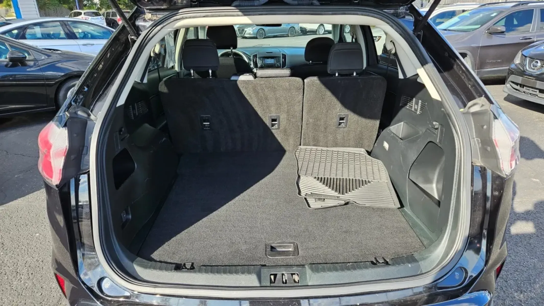 2019 Ford Edge (2FMPK4G93KB) with an Other engine, located at 5744 Central Avenue, Toledo, OH, 43615, (419) 724-0130, 41.676781, -83.682137 - Discover the ultimate blend of style, comfort, and versatility with this 2019 Ford Edge, perfect for growing families or anyone seeking a reliable vehicle for daily commutes or weekend adventures. With its impressive cargo space and advanced safety features, this SUV is designed to elevate your driv - Photo#5