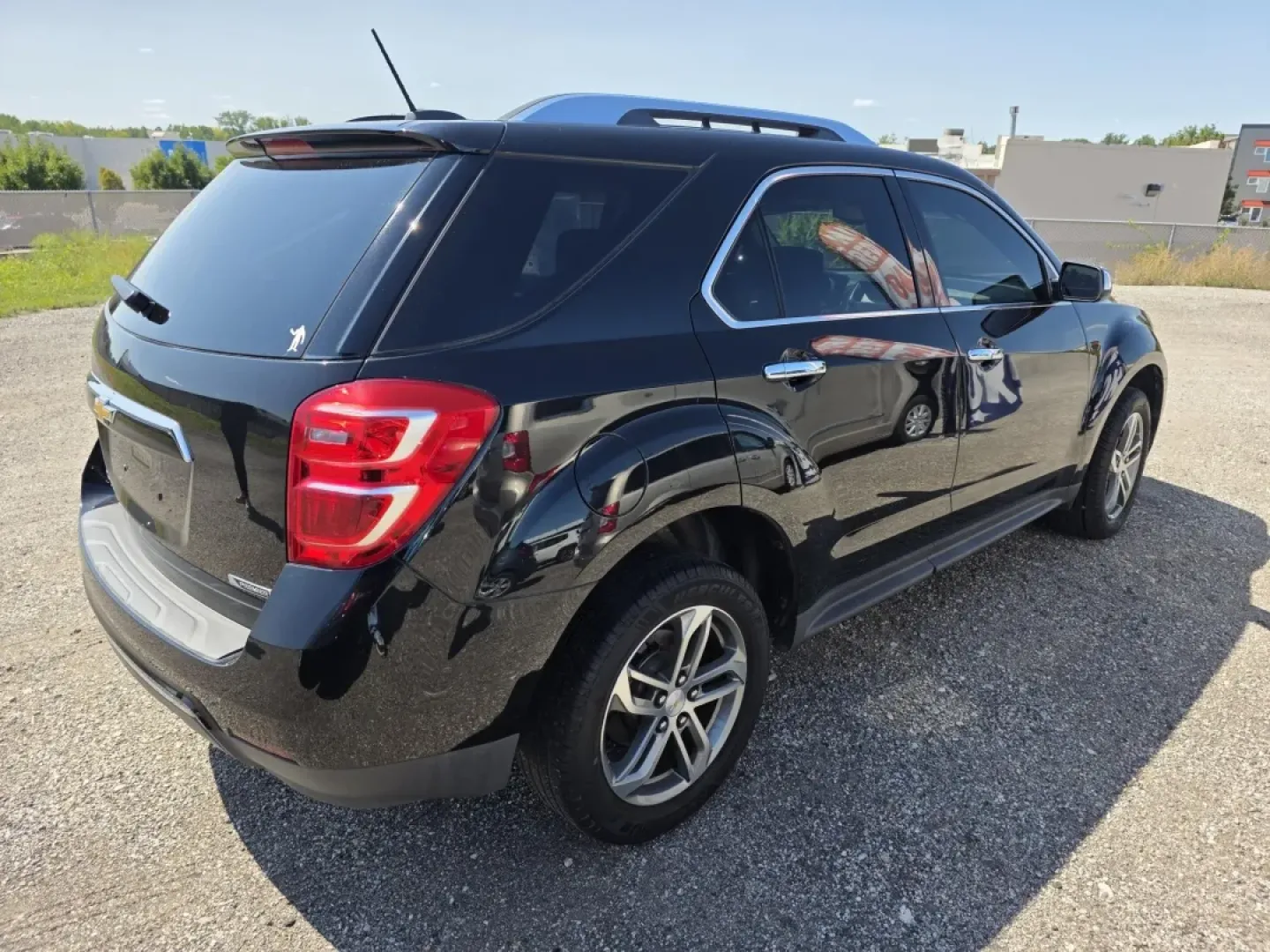 2017 Chevrolet EQUINOX PREMIER (2GNALDEKXH6) with an Other engine, located at 15 Petro Dr, Warsaw, IN, 46582, (574) 306-0055, 41.273563, -85.857544 - Are you in search of a versatile vehicle that can keep up with your dynamic lifestyle while providing comfort and reliability? Look no further than this stunning 2017 Chevrolet Equinox Premier, available now at Auto Credit in Warsaw, Indiana. Whether you're navigating long commutes, shuttling growin - Photo#7