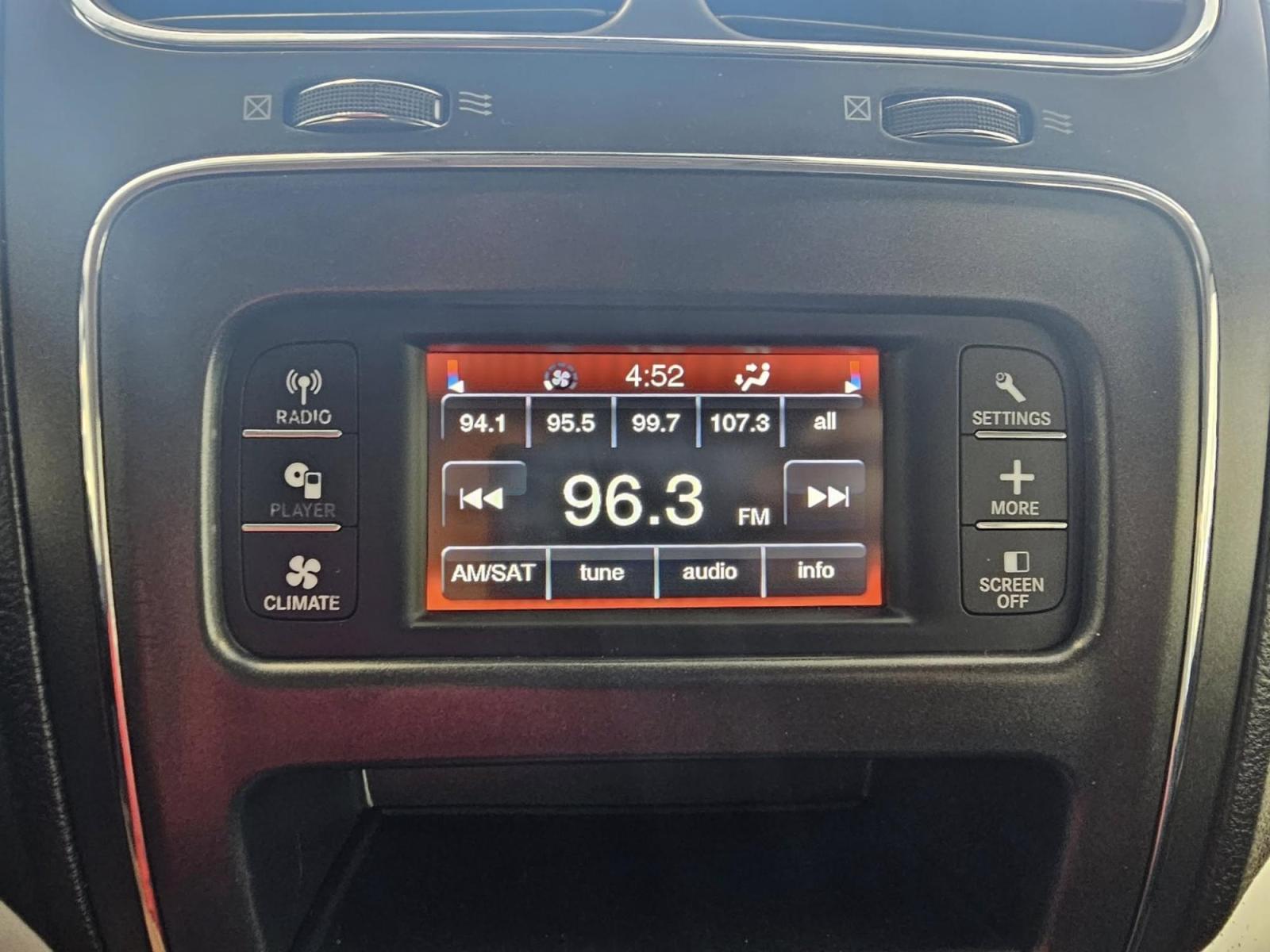 2018 SILVER /black Dodge Journey SE (3C4PDCAB2JT) with an 2.4L L4 DOHC 16V engine, 4A transmission, located at 502 South Main Street, Columbia City, IN, 46725, (260) 244-4645, 41.151382, -85.490578 - Photo#8