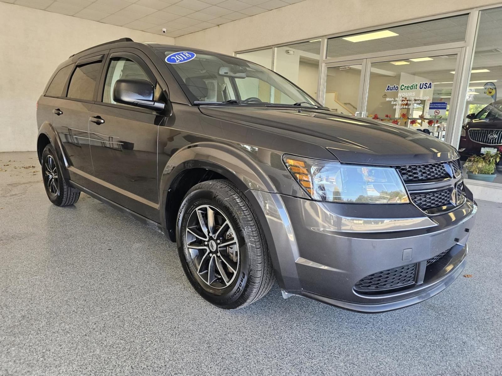 2018 SILVER /black Dodge Journey SE (3C4PDCAB2JT) with an 2.4L L4 DOHC 16V engine, 4A transmission, located at 502 South Main Street, Columbia City, IN, 46725, (260) 244-4645, 41.151382, -85.490578 - Photo#1
