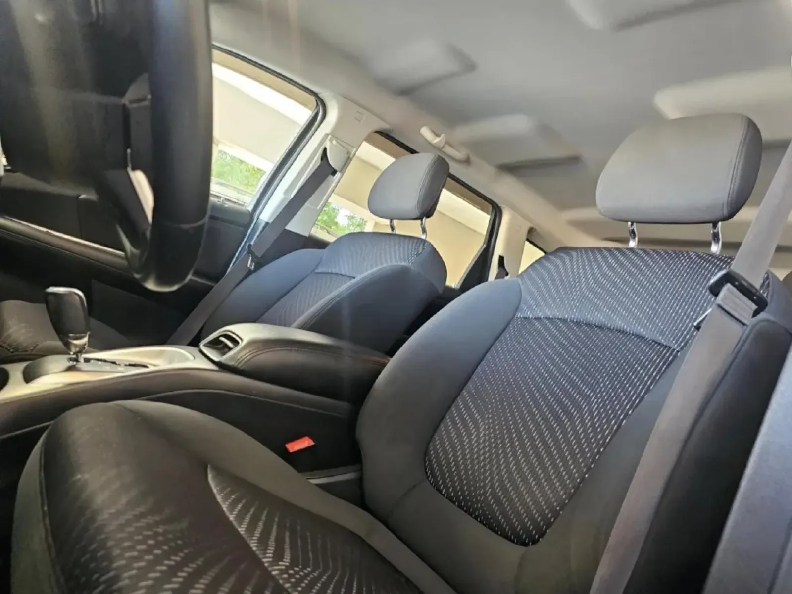 2018 SILVER Dodge Journey (3C4PDCAB2JT) with an Other engine, located at 502 South Main Street, Columbia City, IN, 46725, (260) 244-4645, 41.151382, -85.490578 - **Discover Your Next Adventure with the 2018 Dodge Journey from Auto Credit in Columbia City, IN!**<br /> <br /> Are you ready to elevate your family outings or weekend getaways? The 2018 Dodge Journey is the perfect SUV for those who value both space and versatility-ideal for growing families or an - Photo#3