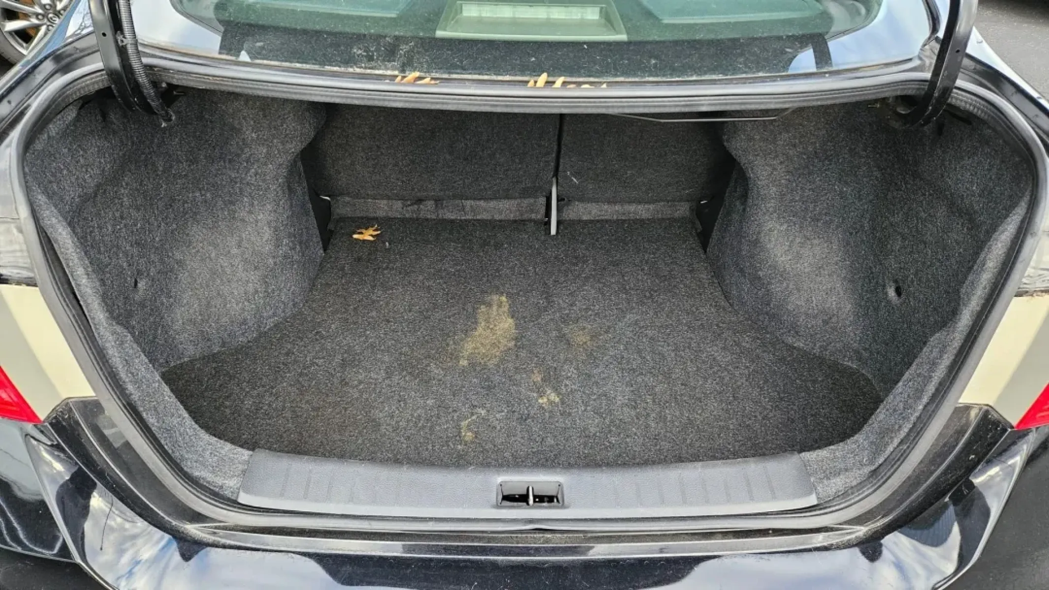 2019 Nissan SENTRA SR; S; SL; SV (3N1AB7AP7KY) with an Other engine, located at 5744 Central Avenue, Toledo, OH, 43615, (419) 724-0130, 41.676781, -83.682137 - Step into the driver's seat of your journey with the 2019 Nissan Sentra, a stylish and reliable sedan that's perfect for those long commutes or weekend getaways. Whether you're a busy professional navigating the hustle and bustle of Toledo or a growing family in need of a comfortable and efficient r - Photo#1