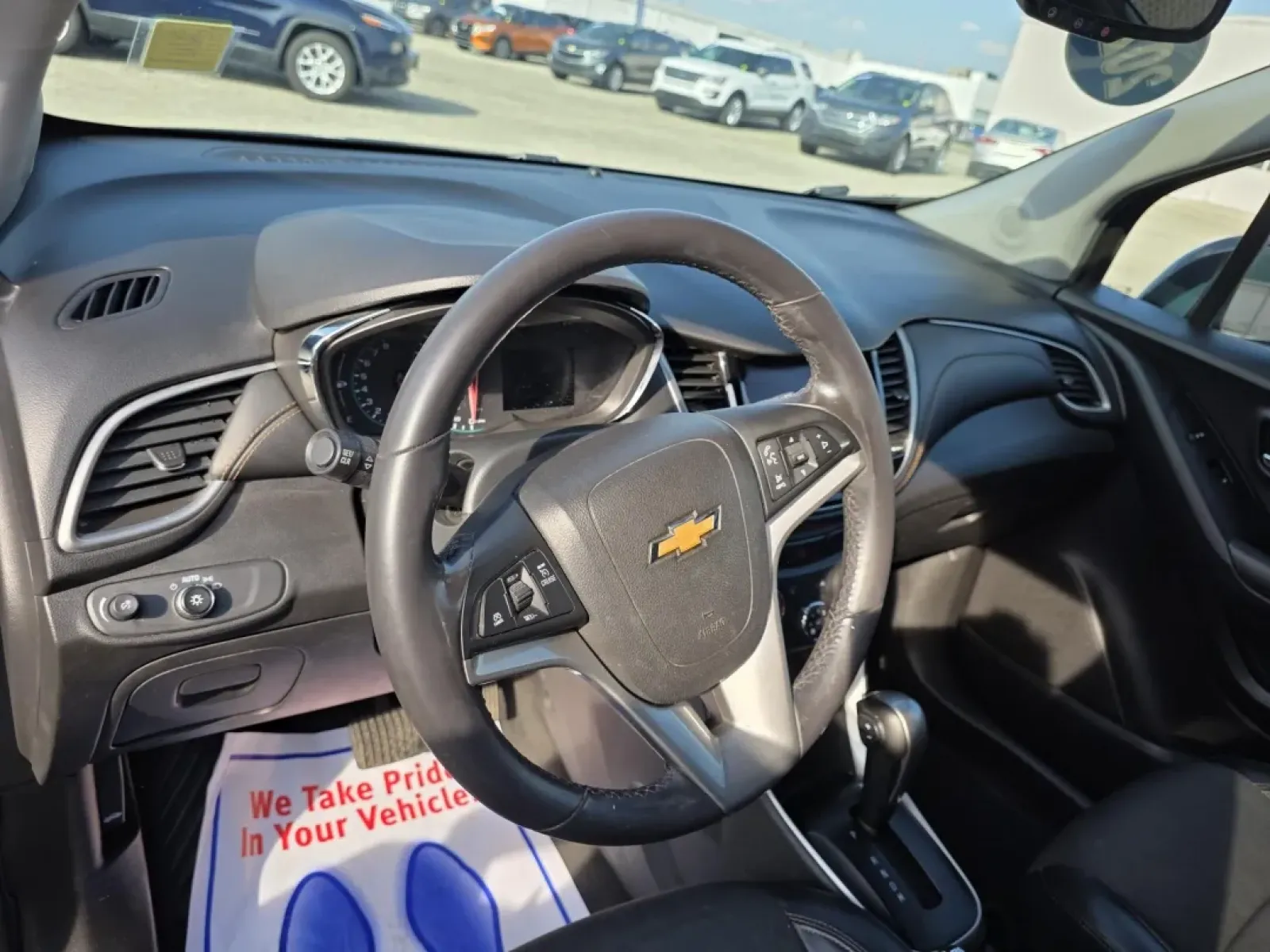 2020 Chevrolet TRAX 1LT (KL7CJLSB0LB) with an Other engine, located at 15 Petro Dr, Warsaw, IN, 46582, (574) 306-0055, 41.273563, -85.857544 - Embrace the freedom of the open road with the 2020 Chevrolet Trax 1LT, a versatile and stylish wagon that's perfect for budget-conscious buyers seeking a reliable vehicle for daily commutes or family adventures. Whether you're navigating the bustling streets of Warsaw or heading out for a weekend ge - Photo#3