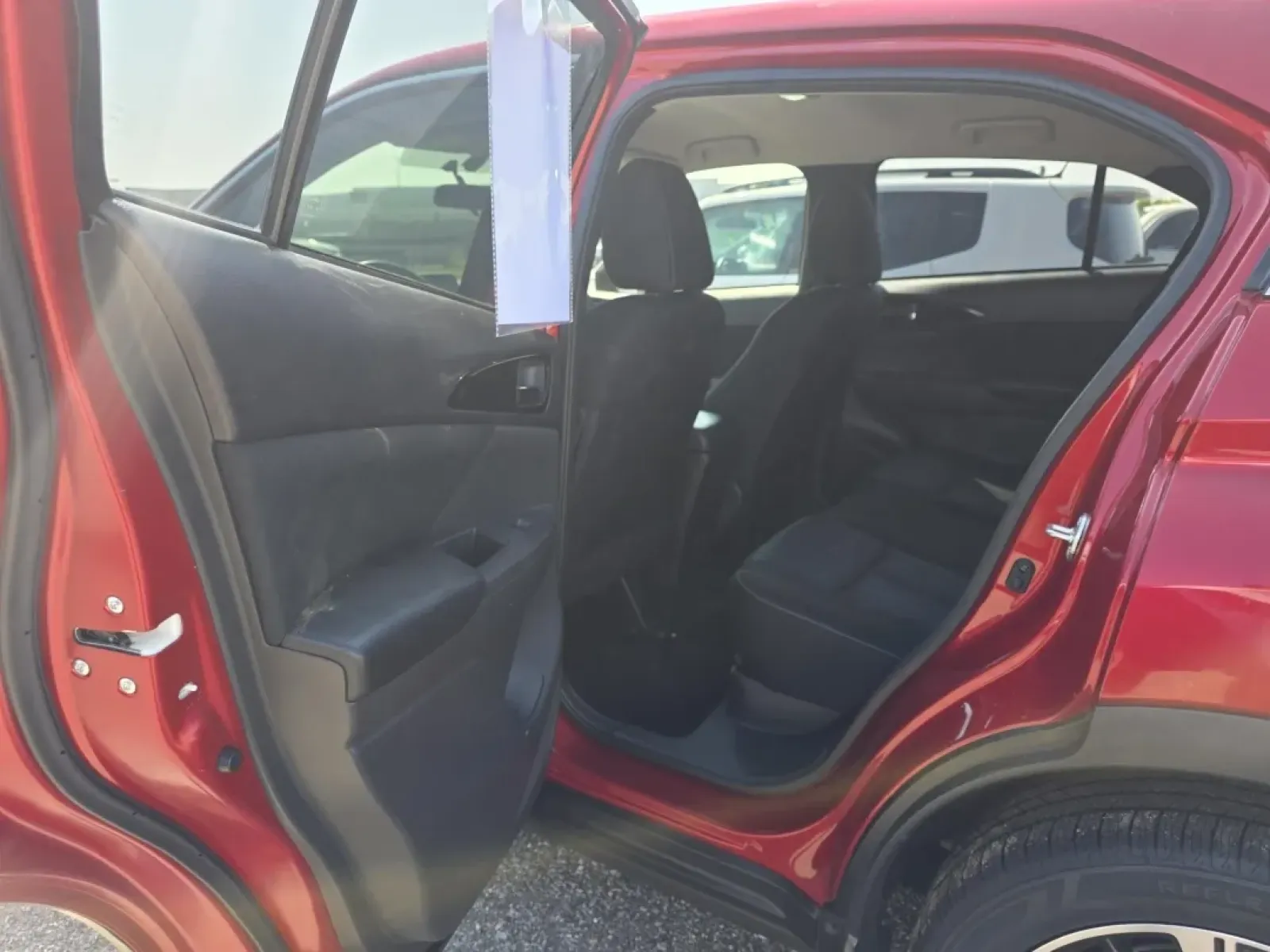 2018 Mitsubishi ECLIPSE CROSS SE; SE (JA4AT5AA4JZ) with an Other engine, located at 15 Petro Dr, Warsaw, IN, 46582, (574) 306-0055, 41.273563, -85.857544 - **Unleash Adventure with the 2018 Mitsubishi Eclipse Cross SE!**<br /> <br /> Are you ready to elevate your daily commute or weekend adventures? The 2018 Mitsubishi Eclipse Cross SE is the perfect companion for budget-conscious buyers who crave style and versatility in a compact wagon. With ample sp - Photo#5