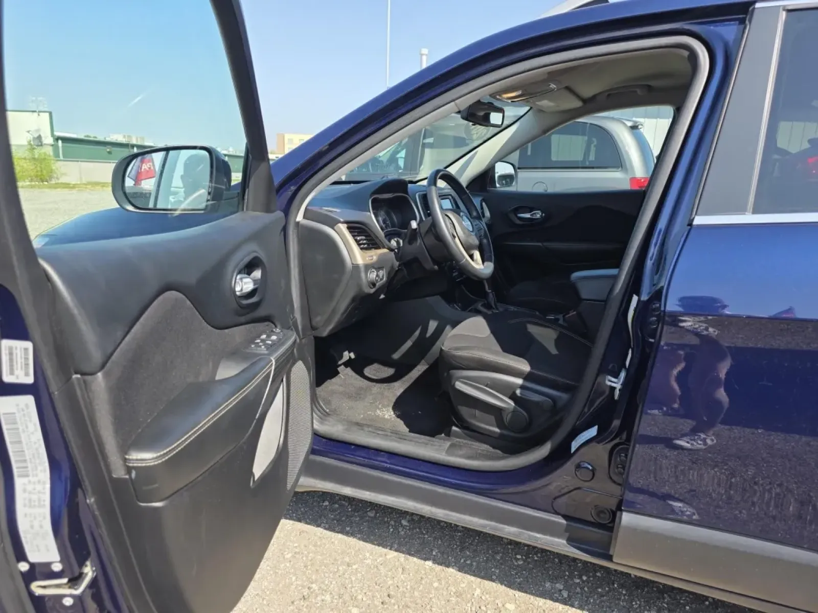 2015 Jeep Cherokee (1C4PJLCBXFW) with an Other engine, located at 15 Petro Dr, Warsaw, IN, 46582, (574) 306-0055, 41.273563, -85.857544 - Discover your ideal adventure companion in the 2015 Jeep Cherokee, now available at Auto Credit in Warsaw, Indiana, where we specialize in buy here pay here options designed for everyone, including those seeking second chance auto financing. Perfect for weekend adventures or navigating daily commute - Photo#2