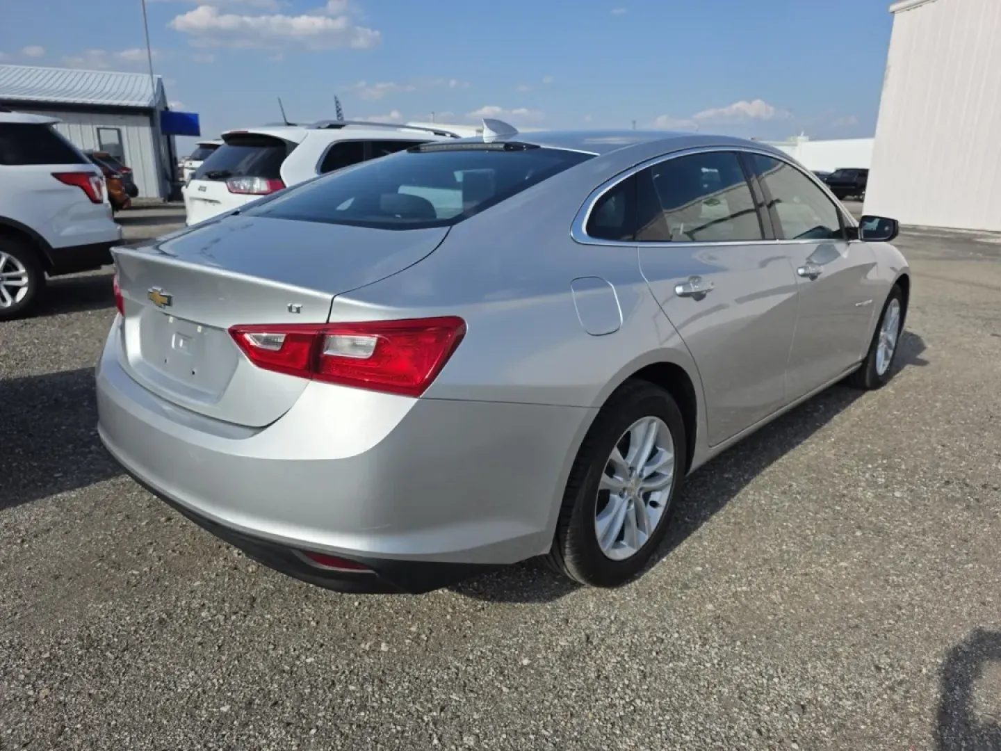 2017 Chevrolet MALIBU LT (1LT) (1G1ZE5ST8HF) with an Other engine, located at 15 Petro Dr, Warsaw, IN, 46582, (574) 306-0055, 41.273563, -85.857544 - Are you searching for a dependable vehicle that combines style, comfort, and technology? Look no further than this stunning 2017 Chevrolet Malibu LT (1LT), available now at Auto Credit in Warsaw, Indiana! Perfect for growing families and busy commuters, this sedan is designed to elevate your daily d - Photo#7