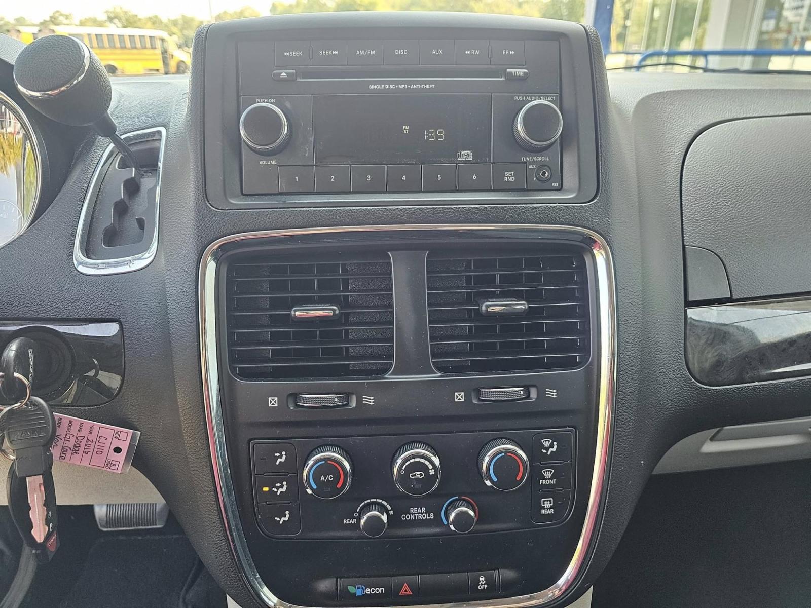 2016 SILVER Dodge Grand Caravan (2C4RDGBG8GR) with an Other engine, located at 502 South Main Street, Columbia City, IN, 46725, (260) 244-4645, 41.151382, -85.490578 - Are you ready to elevate your family's road trip game or simply tackle your daily commute with confidence? Discover the perfect blend of space, comfort, and reliability with this 2016 Dodge Grand Caravan, available now at Auto Credit in Columbia City, Indiana. With the flexibility of a Buy Here Pay - Photo#7