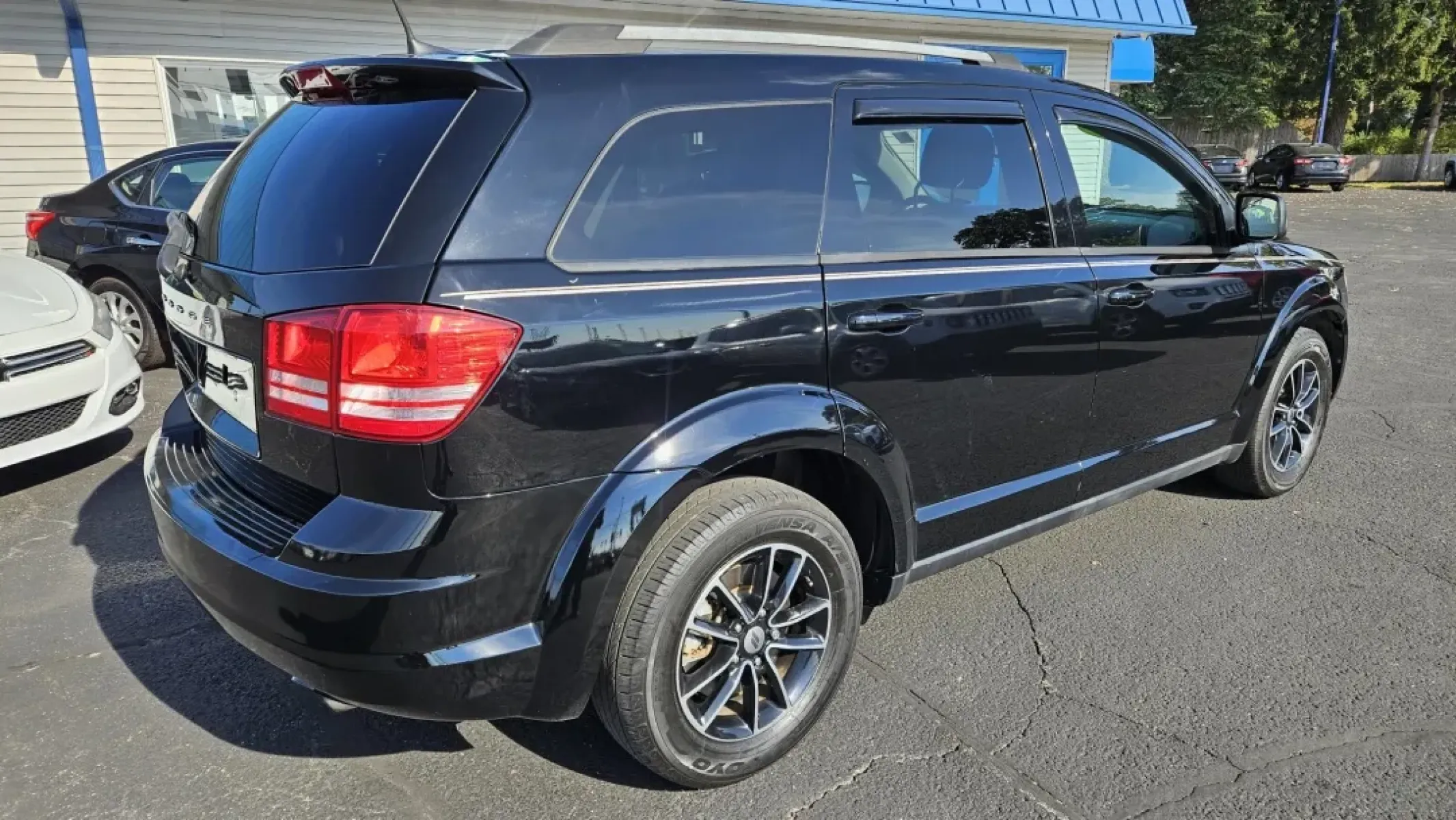 2018 Dodge Journey (3C4PDCAB7JT) with an Other engine, located at 5744 Central Avenue, Toledo, OH, 43615, (419) 724-0130, 41.676781, -83.682137 - **Adventure Awaits: 2018 Dodge Journey - Your Next Family SUV!**<br /> <br /> Embrace the journey of life with the 2018 Dodge Journey, a versatile SUV designed for families on the go and adventurers at heart! Whether you're navigating the bustling streets of Toledo or embarking on a weekend getaway - Photo#3