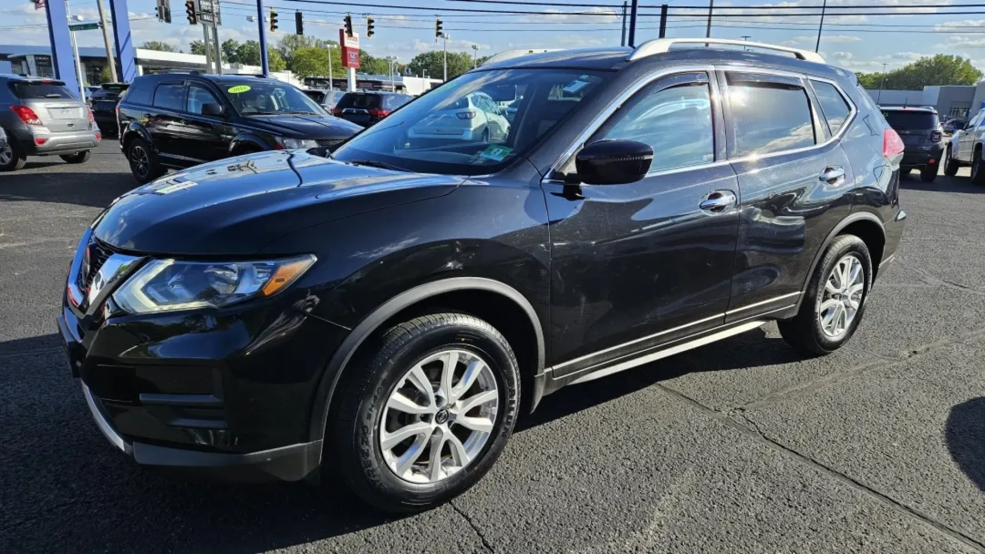2018 Nissan Rogue (KNMAT2MV8JP) with an Other engine, located at 5744 Central Avenue, Toledo, OH, 43615, (419) 724-0130, 41.676781, -83.682137 - Looking for the perfect vehicle that seamlessly fits into your family's active lifestyle? Look no further than this 2018 Nissan Rogue, an SUV designed to accommodate everything from school drop-offs to weekend adventures. With ample cargo space, advanced safety features, and impressive fuel efficien - Photo#1