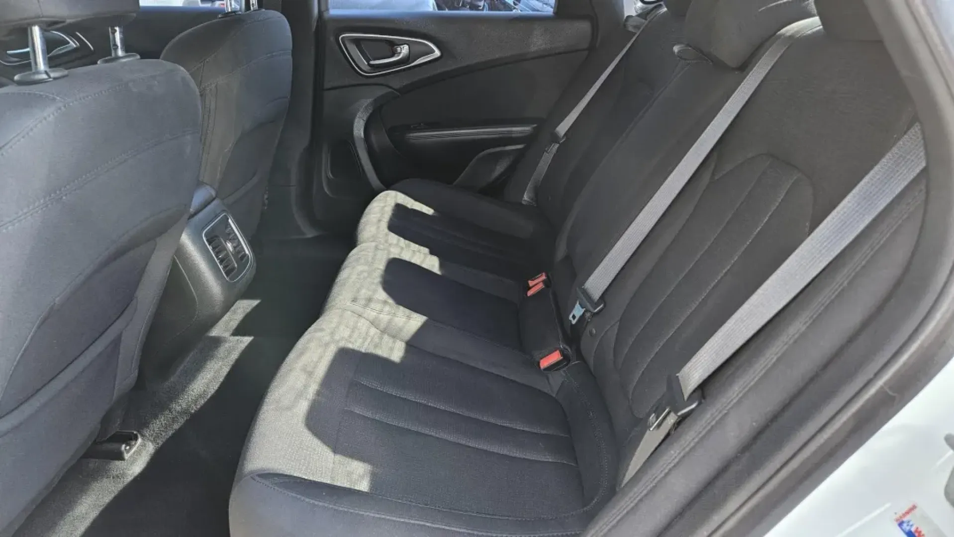 2015 Chrysler 200 LIMITED (1C3CCCAB7FN) with an Other engine, located at 5744 Central Avenue, Toledo, OH, 43615, (419) 724-0130, 41.676781, -83.682137 - Are you searching for a reliable vehicle that fits seamlessly into your active lifestyle? Look no further than the 2015 Chrysler 200 LIMITED, available now at Auto Credit in Toledo, Ohio! This stylish sedan is the perfect companion for growing families, daily commuters, or anyone looking to elevate - Photo#5