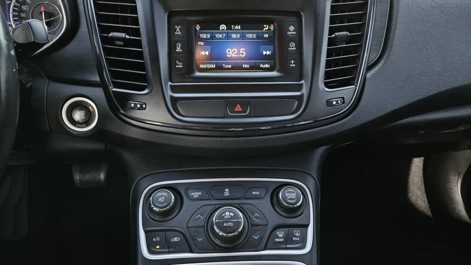 2015 Chrysler 200 LIMITED (1C3CCCAB7FN) with an Other engine, located at 5744 Central Avenue, Toledo, OH, 43615, (419) 724-0130, 41.676781, -83.682137 - Are you searching for a reliable vehicle that fits seamlessly into your active lifestyle? Look no further than the 2015 Chrysler 200 LIMITED, available now at Auto Credit in Toledo, Ohio! This stylish sedan is the perfect companion for growing families, daily commuters, or anyone looking to elevate - Photo#9