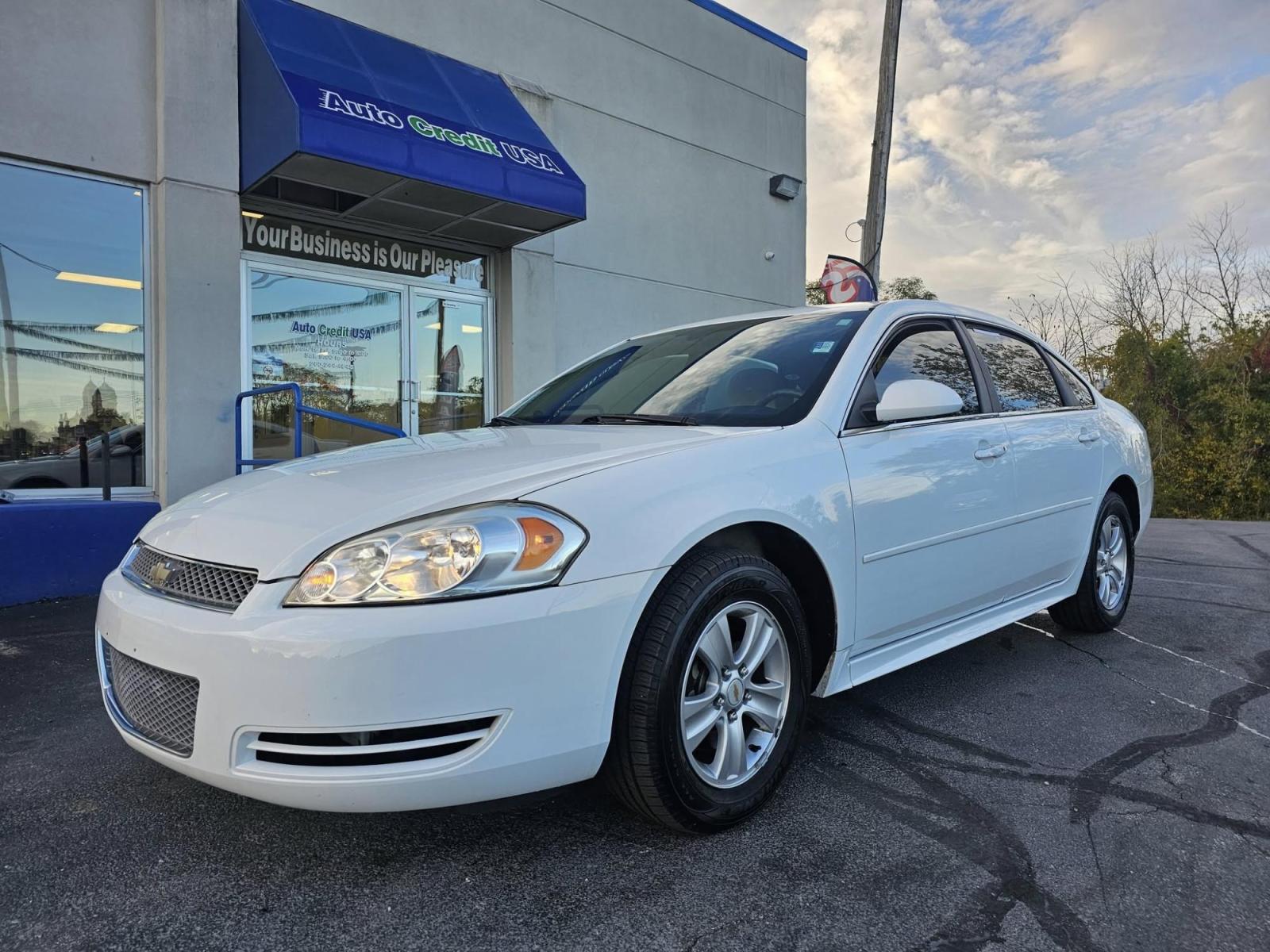 2016 WHITE Chevrolet IMPALA LIMITED LS (2G1WA5E34G1) with an Other engine, located at 502 South Main Street, Columbia City, IN, 46725, (260) 244-4645, 41.151382, -85.490578 - **Experience Comfort and Reliability with the 2016 Chevrolet Impala Limited LS - Perfect for Everyday Adventures!**<br /> <br /> Are you in the market for a dependable sedan that can seamlessly accommodate your daily commute, family outings, or weekend getaways? Look no further than this stylish 201 - Photo#0