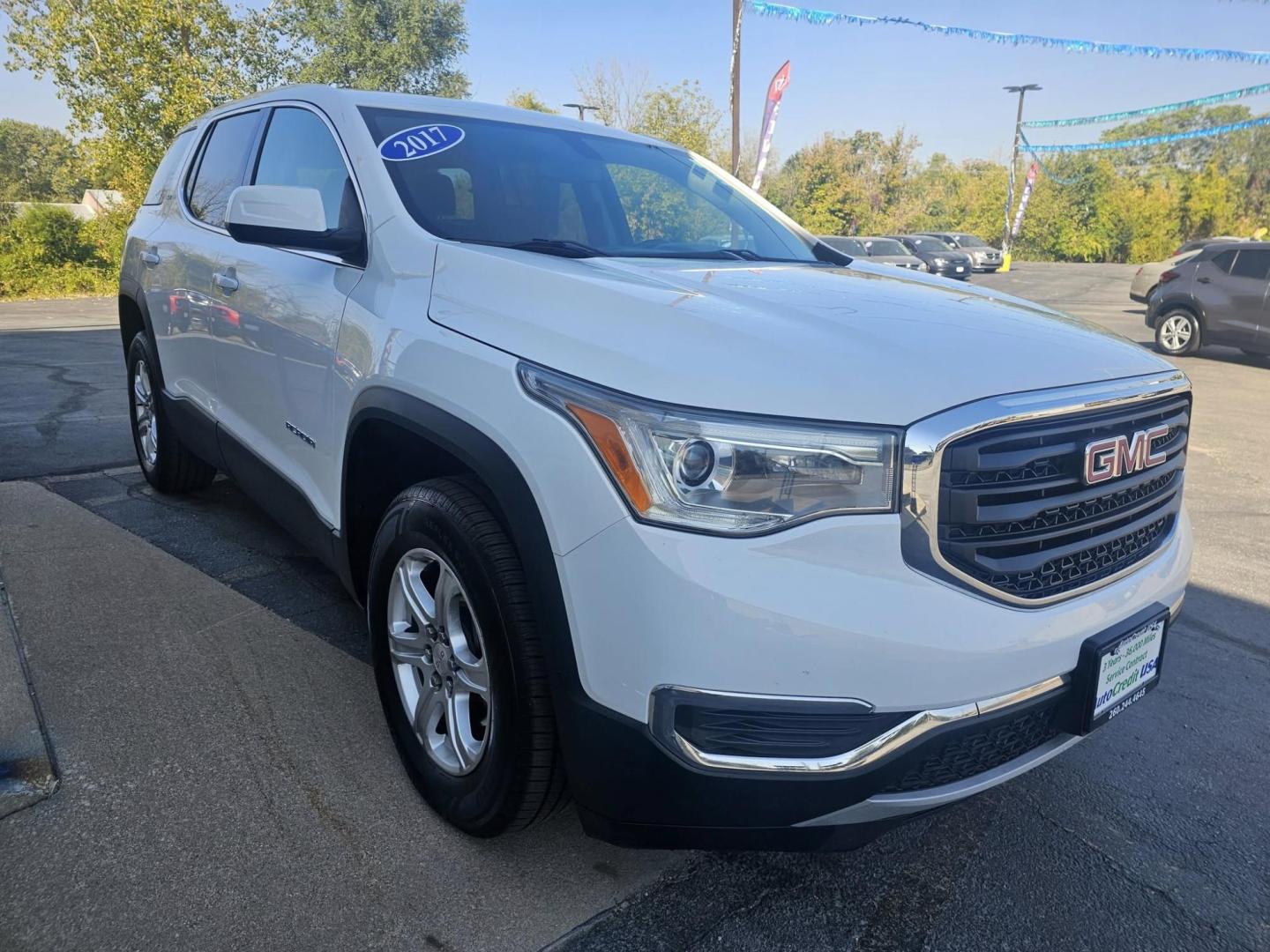 2017 WHITE GMC Acadia (1GKKNRLA0HZ) with an Other engine, located at 502 South Main Street, Columbia City, IN, 46725, (260) 244-4645, 41.151382, -85.490578 - **Discover Your Next Adventure with the 2017 GMC Acadia at Auto Credit!** <br /> <br /> Are you ready to take your family on unforgettable road trips or enjoy weekend adventures? Look no further! The 2017 GMC Acadia, available at Auto Credit in Columbia City, Indiana, is the perfect SUV for those wh - Photo#1