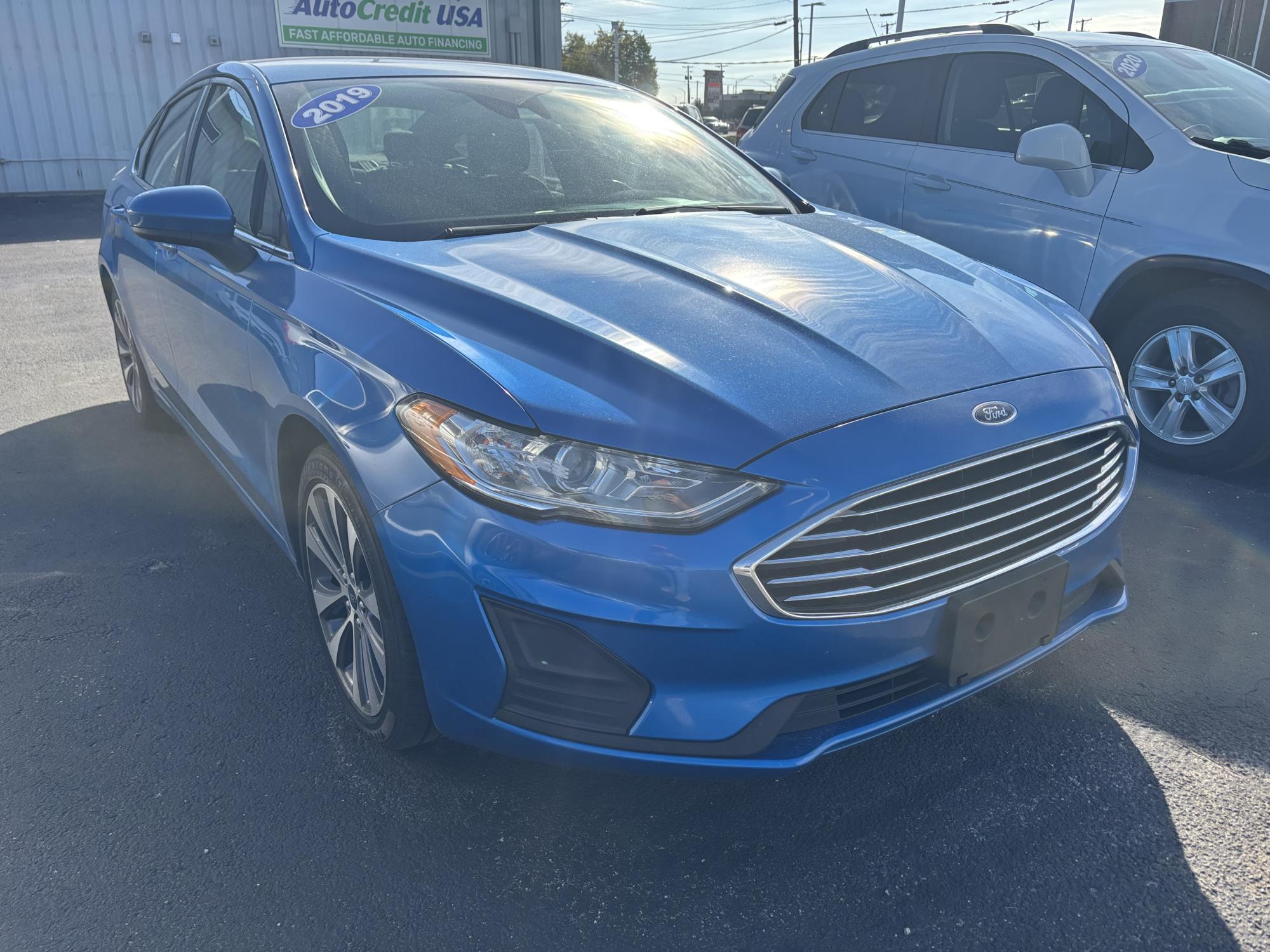 photo of 2019 Ford FUSION SE 