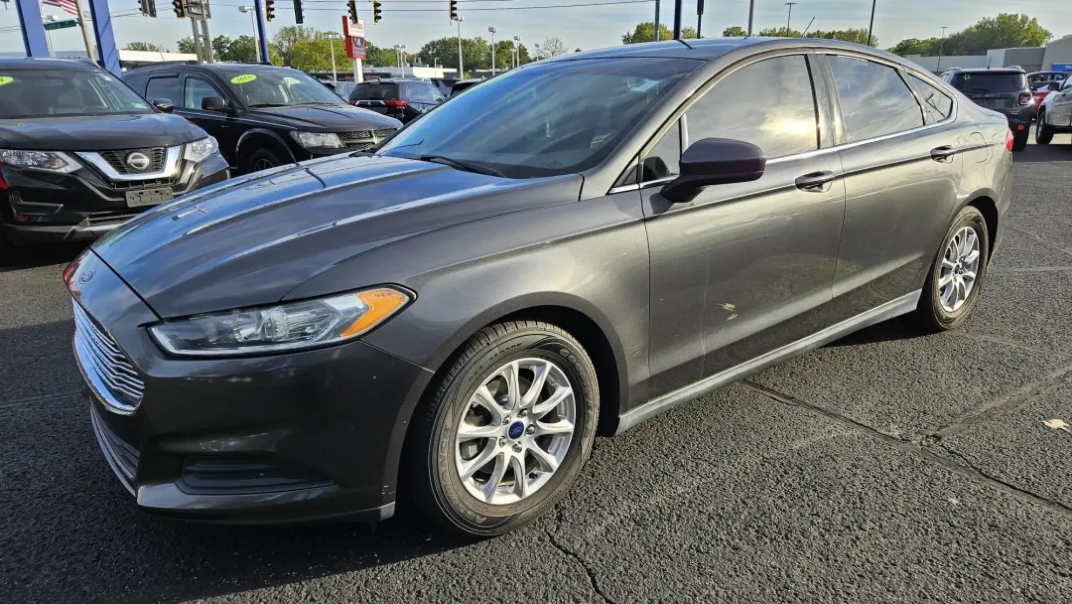 2016 Ford FUSION S (3FA6P0G77GR) with an Other engine, located at 5744 Central Avenue, Toledo, OH, 43615, (419) 724-0130, 41.676781, -83.682137 - **Discover Your Next Adventure with the 2016 Ford Fusion S Perfect for Commuters and Families Alike!**<br /> <br /> Are you searching for a reliable sedan that seamlessly fits into your daily routine or serves your growing family's needs? Look no further than the 2016 Ford Fusion S, available now a - Photo#1