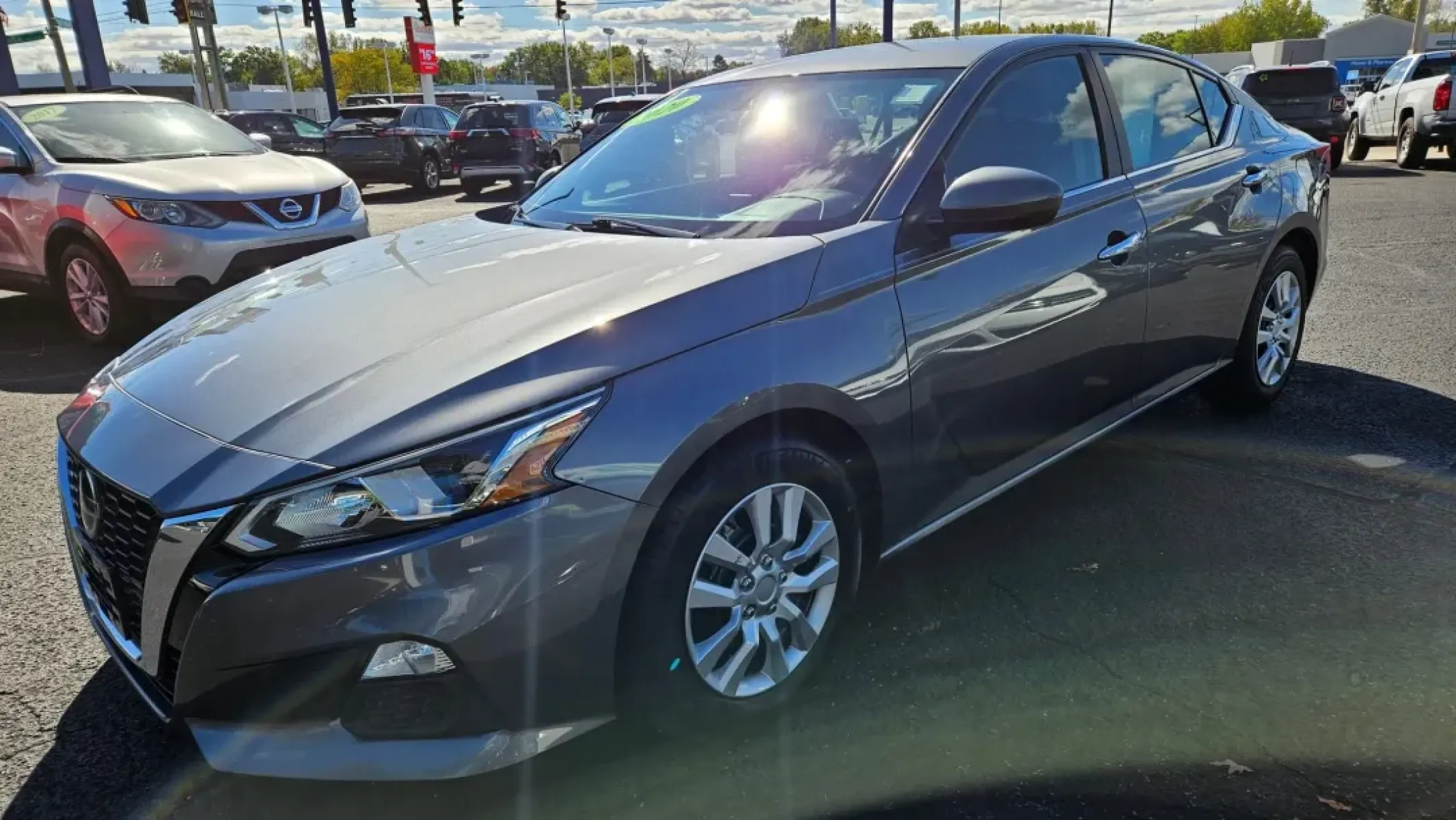 2020 Nissan Altima (1N4BL4BV4LC) with an Other engine, located at 5744 Central Avenue, Toledo, OH, 43615, (419) 724-0130, 41.676781, -83.682137 - ### Discover Your Next Adventure with the 2020 Nissan Altima at Auto Credit<br /> <br /> If you're searching for a reliable vehicle that balances style, comfort, and practicality, look no further than this stunning 2020 Nissan Altima, available now at Auto Credit in Toledo, Ohio. Designed for those - Photo#1