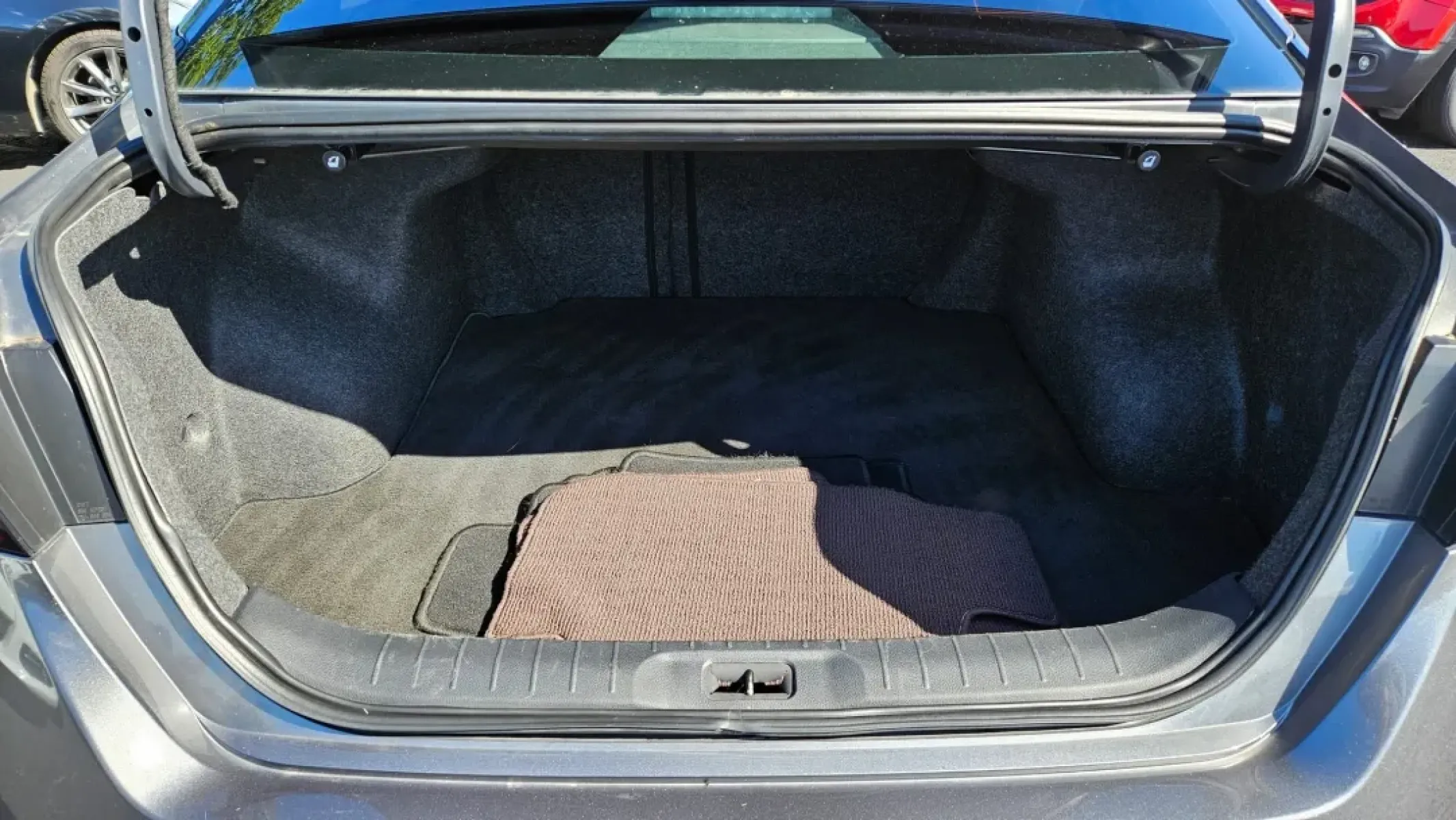 2020 Nissan Altima (1N4BL4BV4LC) with an Other engine, located at 5744 Central Avenue, Toledo, OH, 43615, (419) 724-0130, 41.676781, -83.682137 - ### Discover Your Next Adventure with the 2020 Nissan Altima at Auto Credit<br /> <br /> If you're searching for a reliable vehicle that balances style, comfort, and practicality, look no further than this stunning 2020 Nissan Altima, available now at Auto Credit in Toledo, Ohio. Designed for those - Photo#4