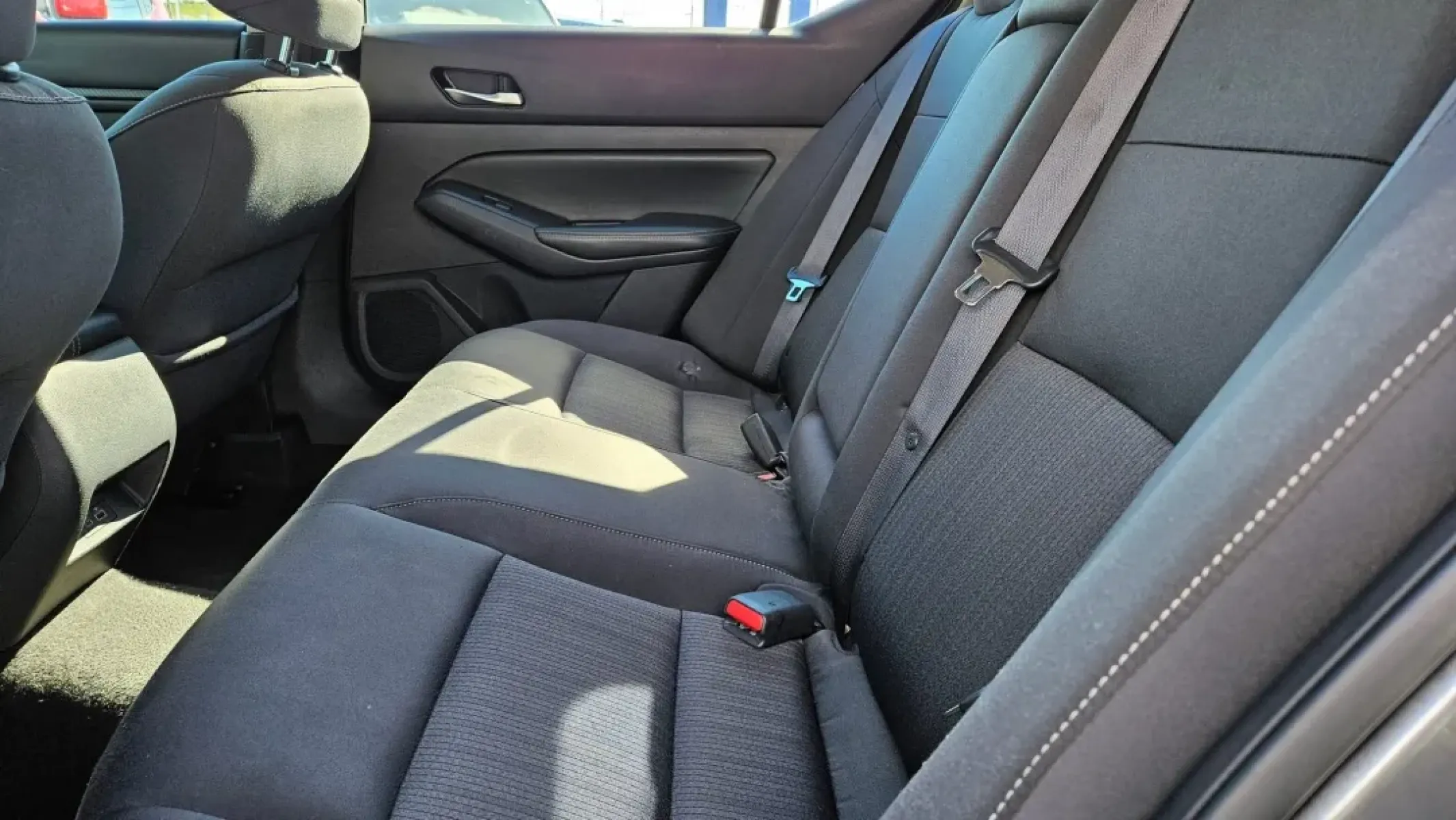 2020 Nissan Altima (1N4BL4BV4LC) with an Other engine, located at 5744 Central Avenue, Toledo, OH, 43615, (419) 724-0130, 41.676781, -83.682137 - ### Discover Your Next Adventure with the 2020 Nissan Altima at Auto Credit<br /> <br /> If you're searching for a reliable vehicle that balances style, comfort, and practicality, look no further than this stunning 2020 Nissan Altima, available now at Auto Credit in Toledo, Ohio. Designed for those - Photo#5