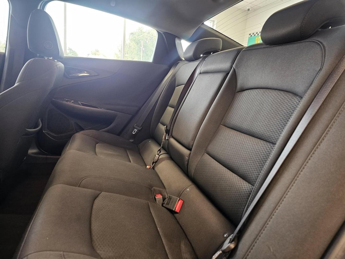 2016 RED /BLACK Chevrolet Malibu 1LT (1G1ZE5ST5GF) with an 1.5L L4 DOHC 16V engine, 6A transmission, located at 502 South Main Street, Columbia City, IN, 46725, (260) 244-4645, 41.151382, -85.490578 - Photo#4