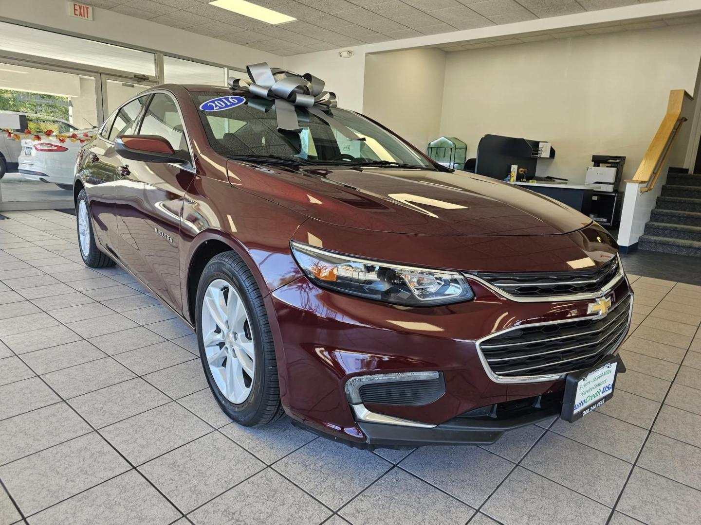 2016 RED /BLACK Chevrolet Malibu 1LT (1G1ZE5ST5GF) with an 1.5L L4 DOHC 16V engine, 6A transmission, located at 502 South Main Street, Columbia City, IN, 46725, (260) 244-4645, 41.151382, -85.490578 - Photo#1