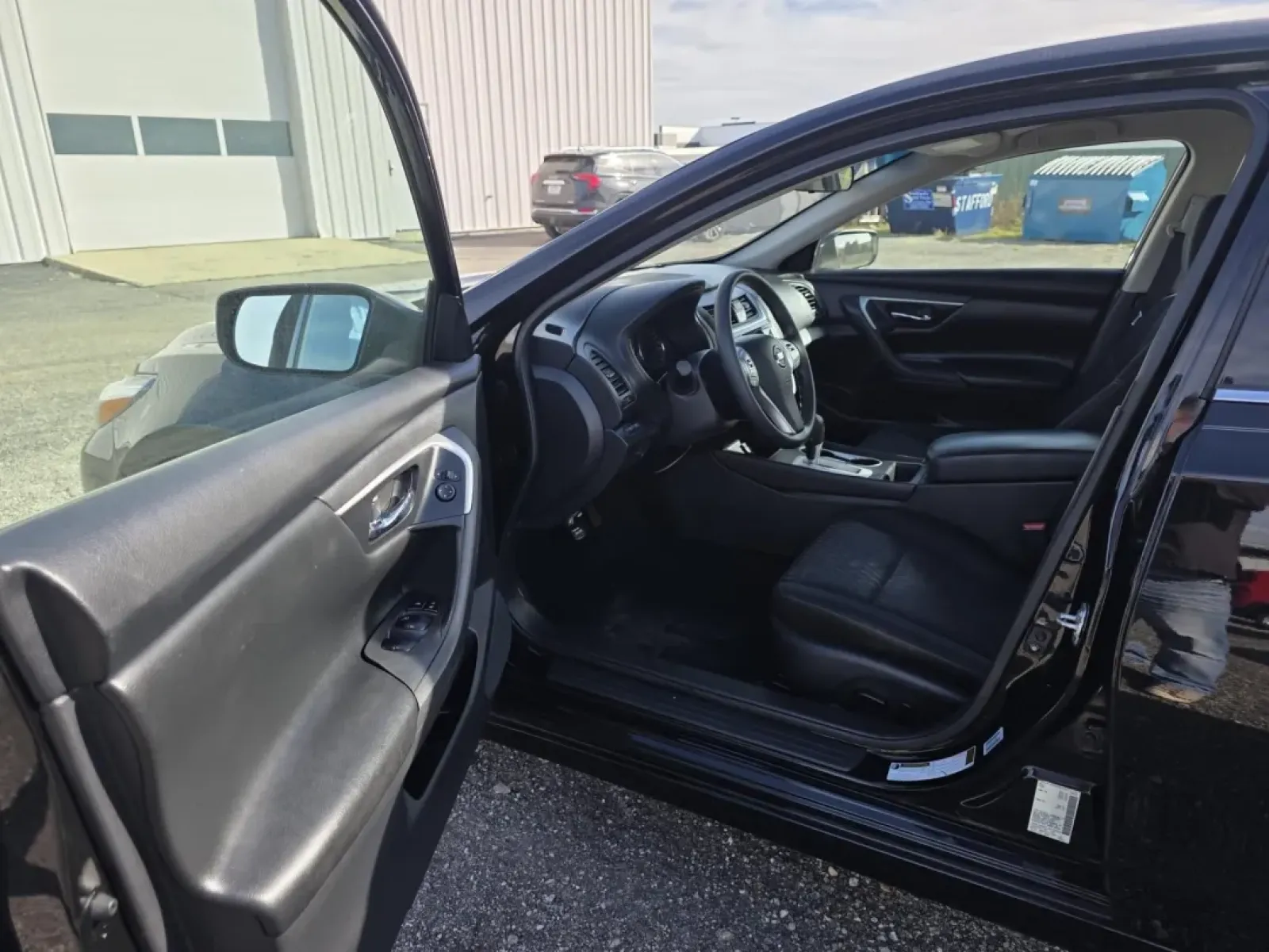 2018 Nissan Altima (1N4AL3AP8JC) with an Other engine, located at 15 Petro Dr, Warsaw, IN, 46582, (574) 306-0055, 41.273563, -85.857544 - Are you ready to elevate your daily commute and family outings with a dependable vehicle that fits both your lifestyle and budget? Look no further than this stunning 2018 Nissan Altima, now available at Auto Credit in Warsaw, Indiana. Perfectly designed for budget-conscious buyers, this sleek black - Photo#8