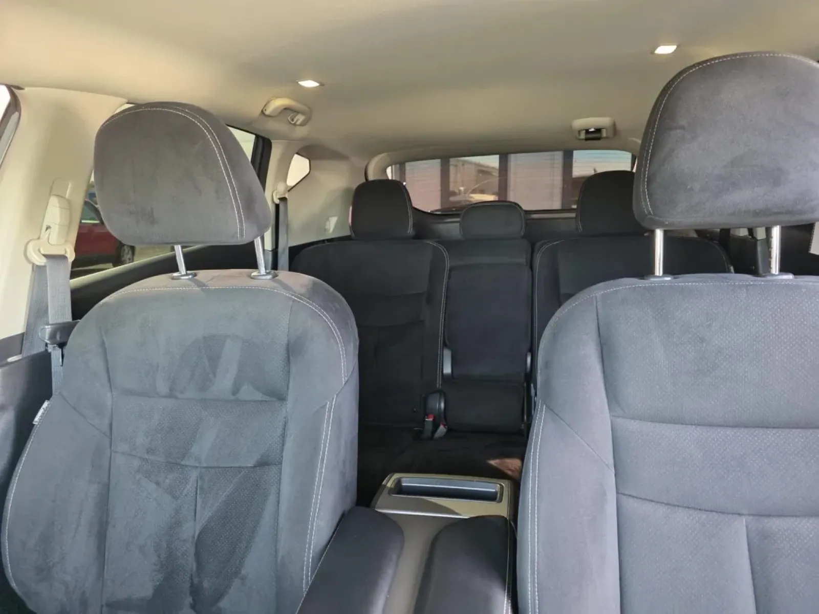 2020 Nissan Murano (5N1AZ2AJ7LN) with an Other engine, located at 15 Petro Dr, Warsaw, IN, 46582, (574) 306-0055, 41.273563, -85.857544 - **Elevate Your Lifestyle with the 2020 Nissan Murano - Perfect for Every Journey!**<br /> <br /> Are you ready to enhance your daily adventures and weekend getaways? Discover the 2020 Nissan Murano, a versatile SUV designed for those who seek style, comfort, and functionality. With ample space and r - Photo#6