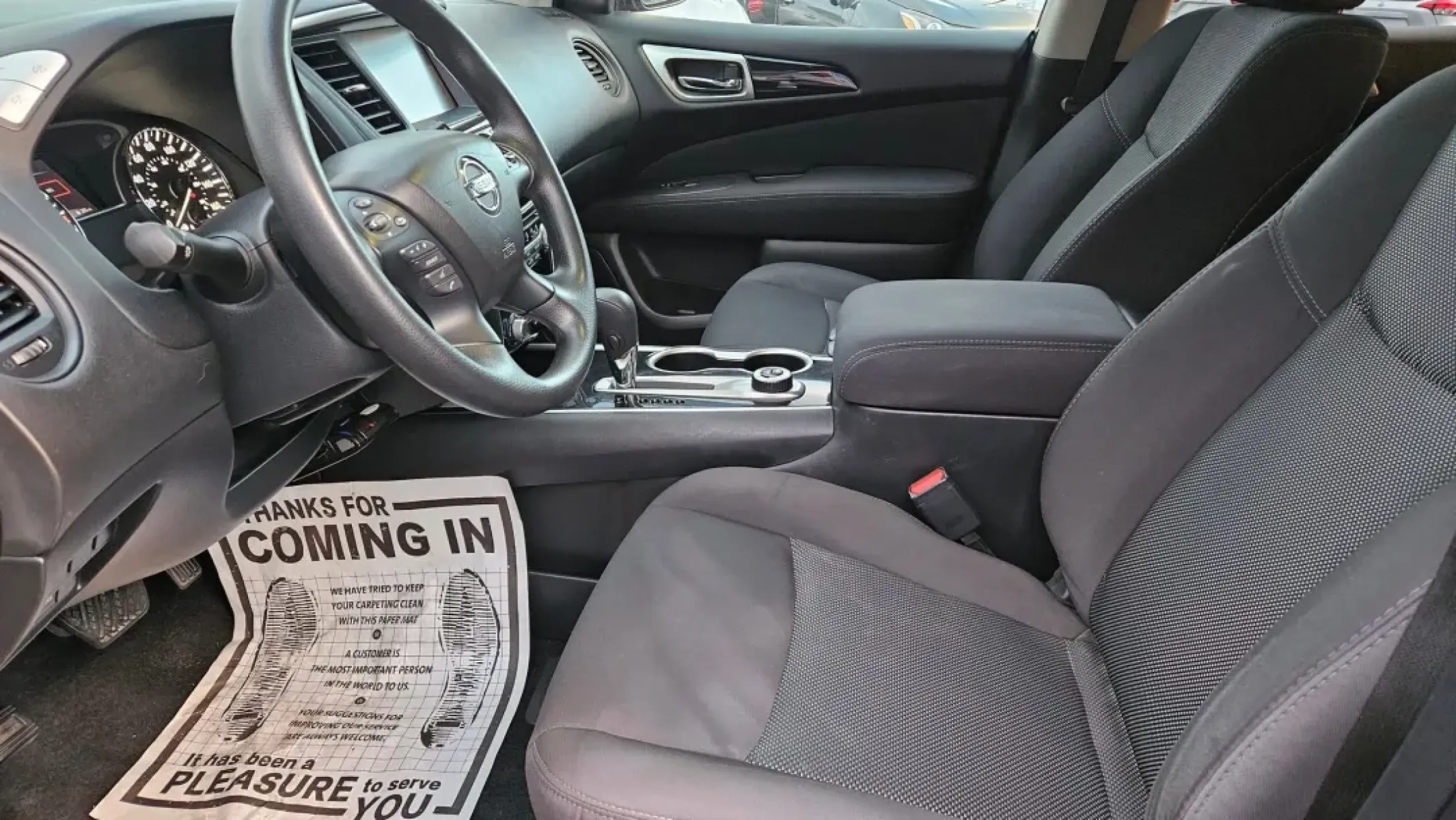 2017 Nissan PATHFINDER S; SL; PL (5N1DR2MM5HC) with an Other engine, located at 5744 Central Avenue, Toledo, OH, 43615, (419) 724-0130, 41.676781, -83.682137 - Are you ready to elevate your family adventures with a reliable and spacious vehicle? Look no further than this stunning 2017 Nissan Pathfinder! This versatile SUV is perfect for growing families, weekend getaways, or even your daily commute through the bustling streets of Toledo, Ohio. With ample s - Photo#5