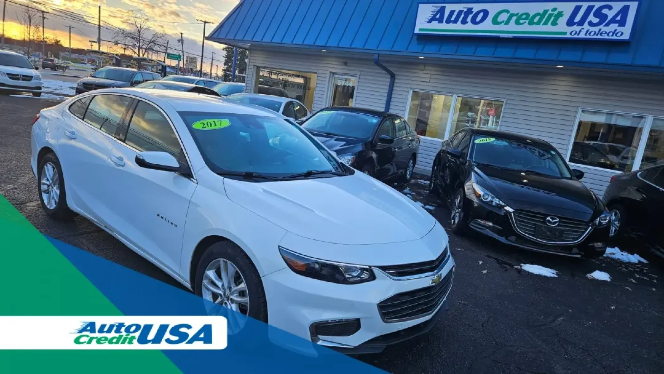 2017 Chevrolet MALIBU LT (1LT) (1G1ZE5ST7HF) with an Other engine, located at 5744 Central Avenue, Toledo, OH, 43615, (419) 724-0130, 41.676781, -83.682137 - **Experience Unmatched Comfort and Style with the 2017 Chevrolet Malibu LT at Auto Credit in Toledo, OH!**<br /> <br /> Are you a busy commuter navigating the bustling streets of Toledo or perhaps a parent looking for a dependable vehicle to accommodate your growing family? Look no further! The 2017 - Photo#0