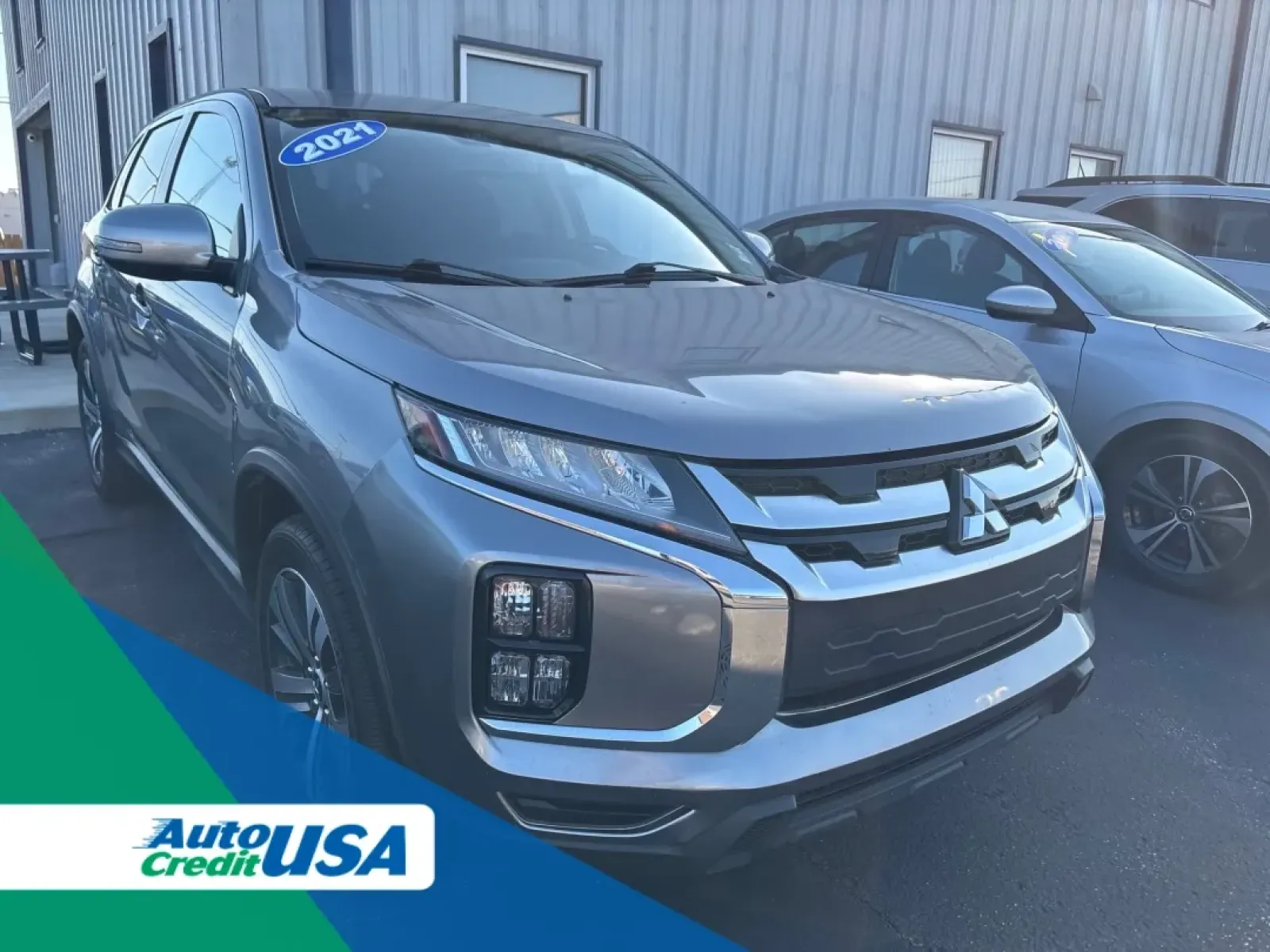 2021 Mitsubishi Outlander (JA4APVAU7MU) with an Other engine, located at 100 West Coliseum Boulevard, Fort Wayne, IN, 46805, (260) 471-0567, 41.119961, -85.140312 - **Discover Adventure with the 2021 Mitsubishi Outlander at Auto Credit Your Gateway to Affordable, Reliable Transportation!**<br /> <br /> Are you ready to elevate your lifestyle with a vehicle that seamlessly blends comfort, versatility, and reliability? Look no further than the 2021 Mitsubishi Ou - Photo#0