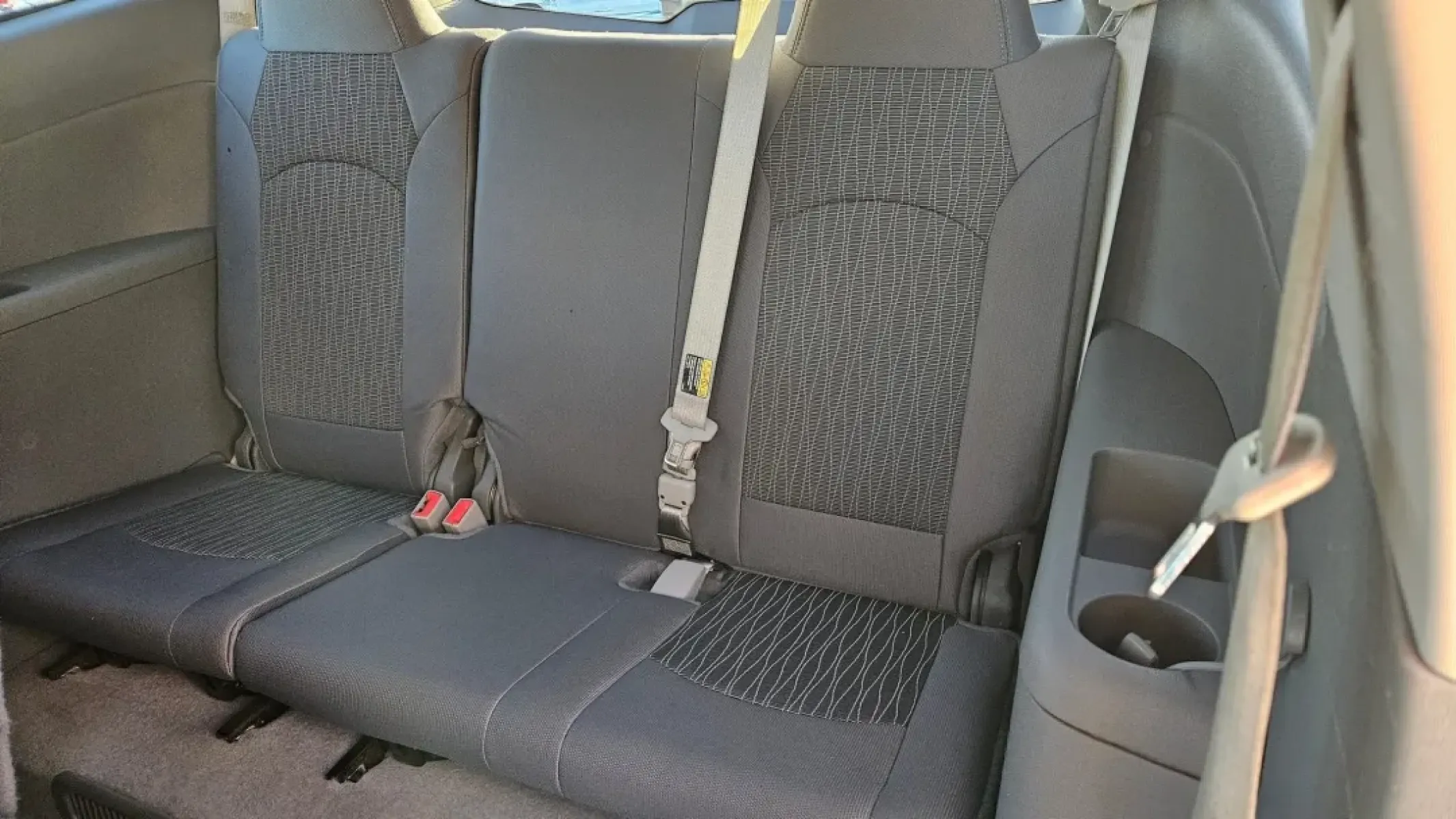 2015 Chevrolet TRAVERSE 1LT (1GNKRGKD3FJ) with an Other engine, located at 5744 Central Avenue, Toledo, OH, 43615, (419) 724-0130, 41.676781, -83.682137 - **Discover Your Next Adventure with the 2015 Chevrolet Traverse 1LT!**<br /> <br /> Are you looking for a vehicle that seamlessly fits into your busy lifestyle? Whether you're a growing family needing extra space, a commuter tackling long drives, or someone who enjoys weekend getaways, the 2015 Chev - Photo#5