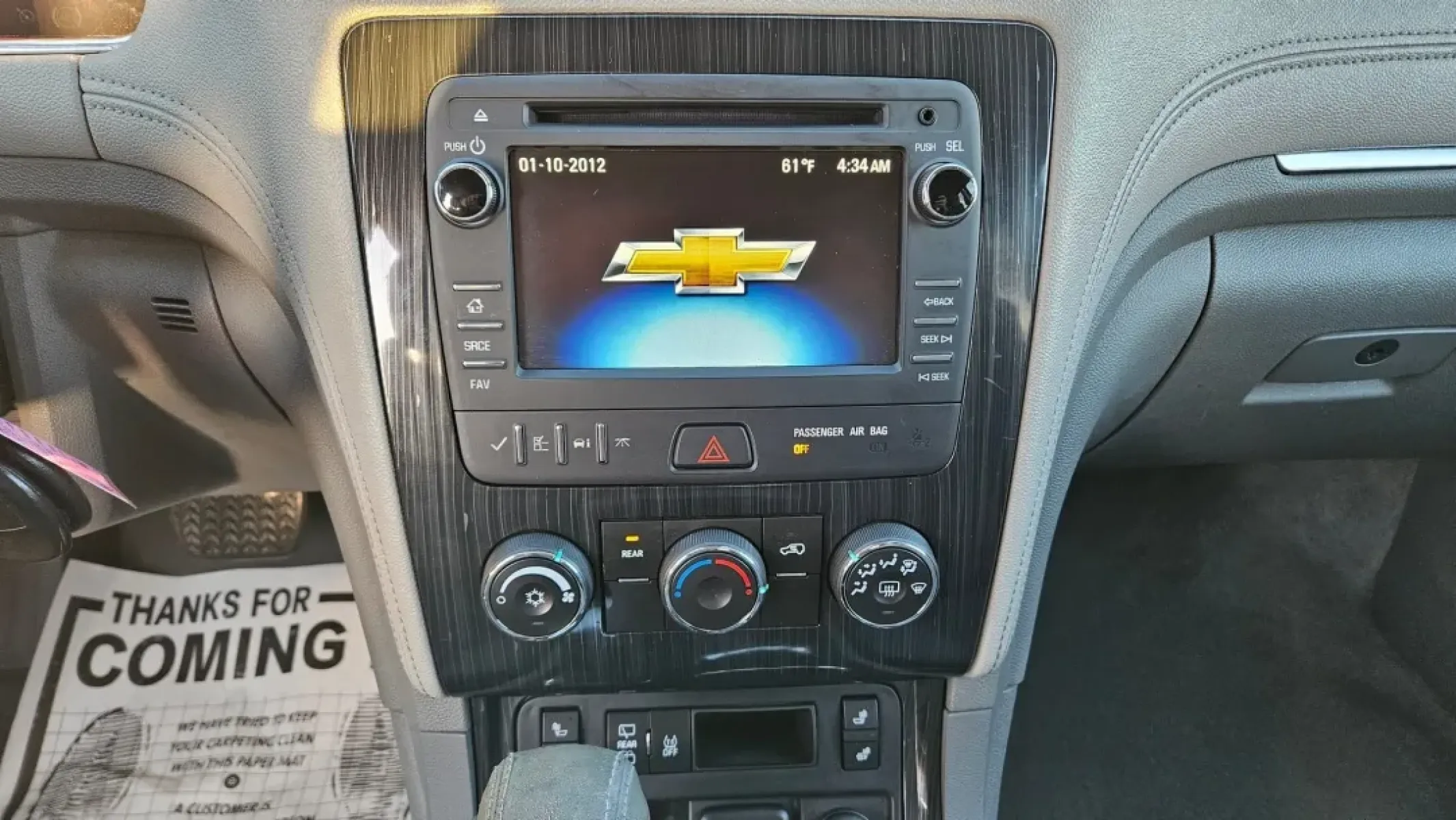 2015 Chevrolet TRAVERSE 1LT (1GNKRGKD3FJ) with an Other engine, located at 5744 Central Avenue, Toledo, OH, 43615, (419) 724-0130, 41.676781, -83.682137 - **Discover Your Next Adventure with the 2015 Chevrolet Traverse 1LT!**<br /> <br /> Are you looking for a vehicle that seamlessly fits into your busy lifestyle? Whether you're a growing family needing extra space, a commuter tackling long drives, or someone who enjoys weekend getaways, the 2015 Chev - Photo#8