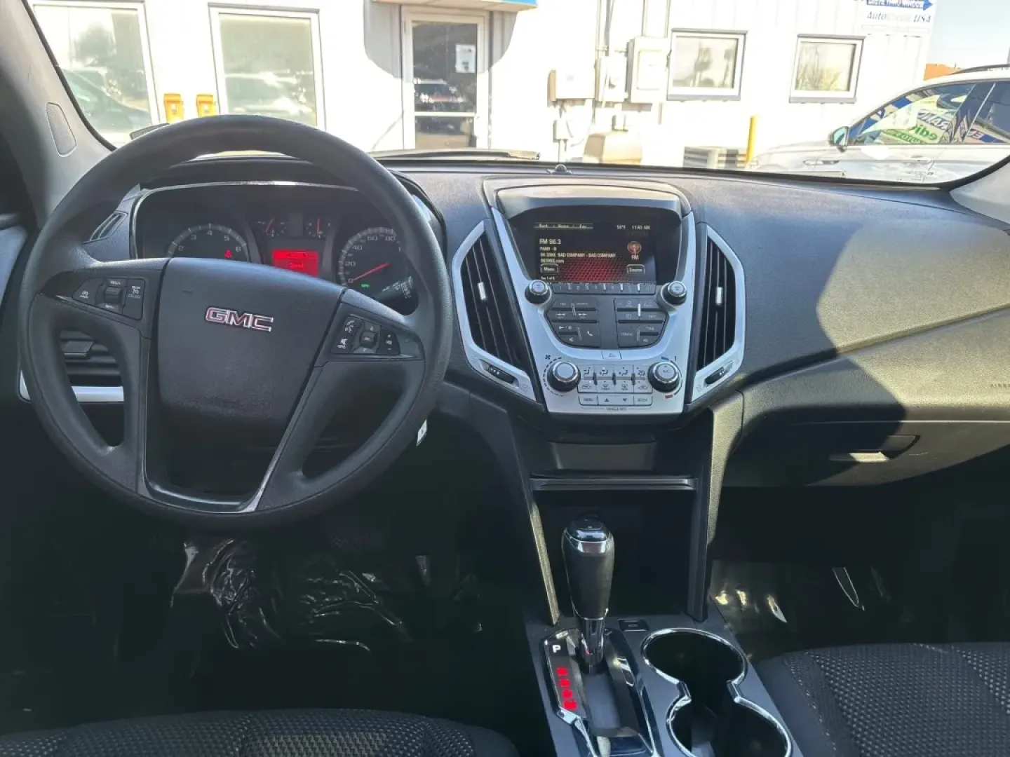 2017 GMC TERRAIN (2GKALMEK8H6) with an Other engine, located at 100 West Coliseum Boulevard, Fort Wayne, IN, 46805, (260) 471-0567, 41.119961, -85.140312 - **Unleash Your Adventurous Spirit with the 2017 GMC Terrain at Auto Credit in Fort Wayne** <br /> <br /> Are you searching for the perfect vehicle that matches your adventurous lifestyle? Look no further! The 2017 GMC Terrain, now available at Auto Credit in Fort Wayne, Indiana, is designed for bot - Photo#4