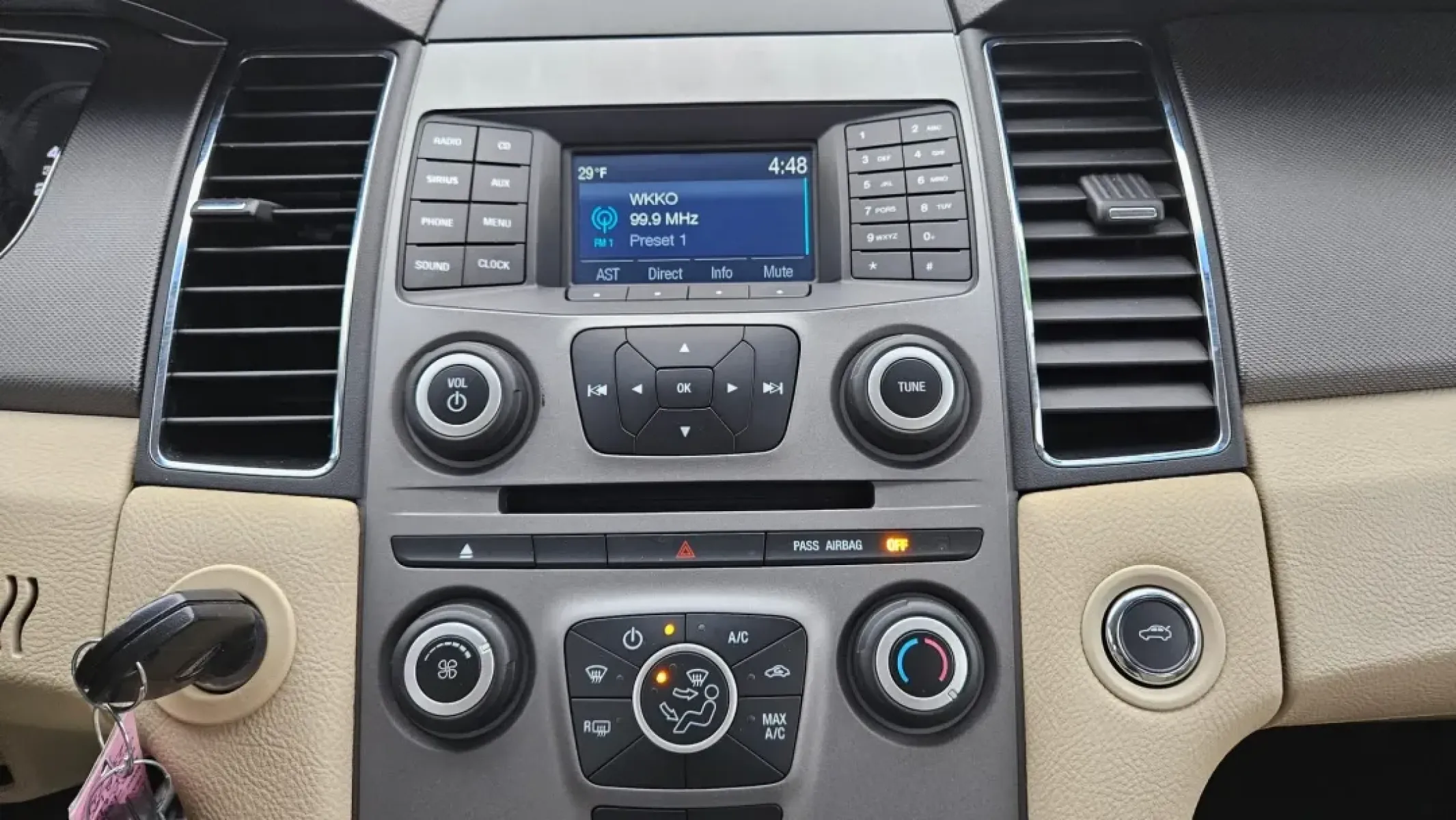 2018 Ford TAURUS SE (1FAHP2D86JG) with an Other engine, located at 5744 Central Avenue, Toledo, OH, 43615, (419) 724-0130, 41.676781, -83.682137 - **Drive Your Future with Confidence: 2018 Ford Taurus SE at Auto Credit in Toledo, OH**<br /> <br /> Are you in the market for a dependable sedan that caters to your daily commuting needs while providing comfort and style? Look no further! The 2018 Ford Taurus SE is the perfect vehicle for budget-co - Photo#10