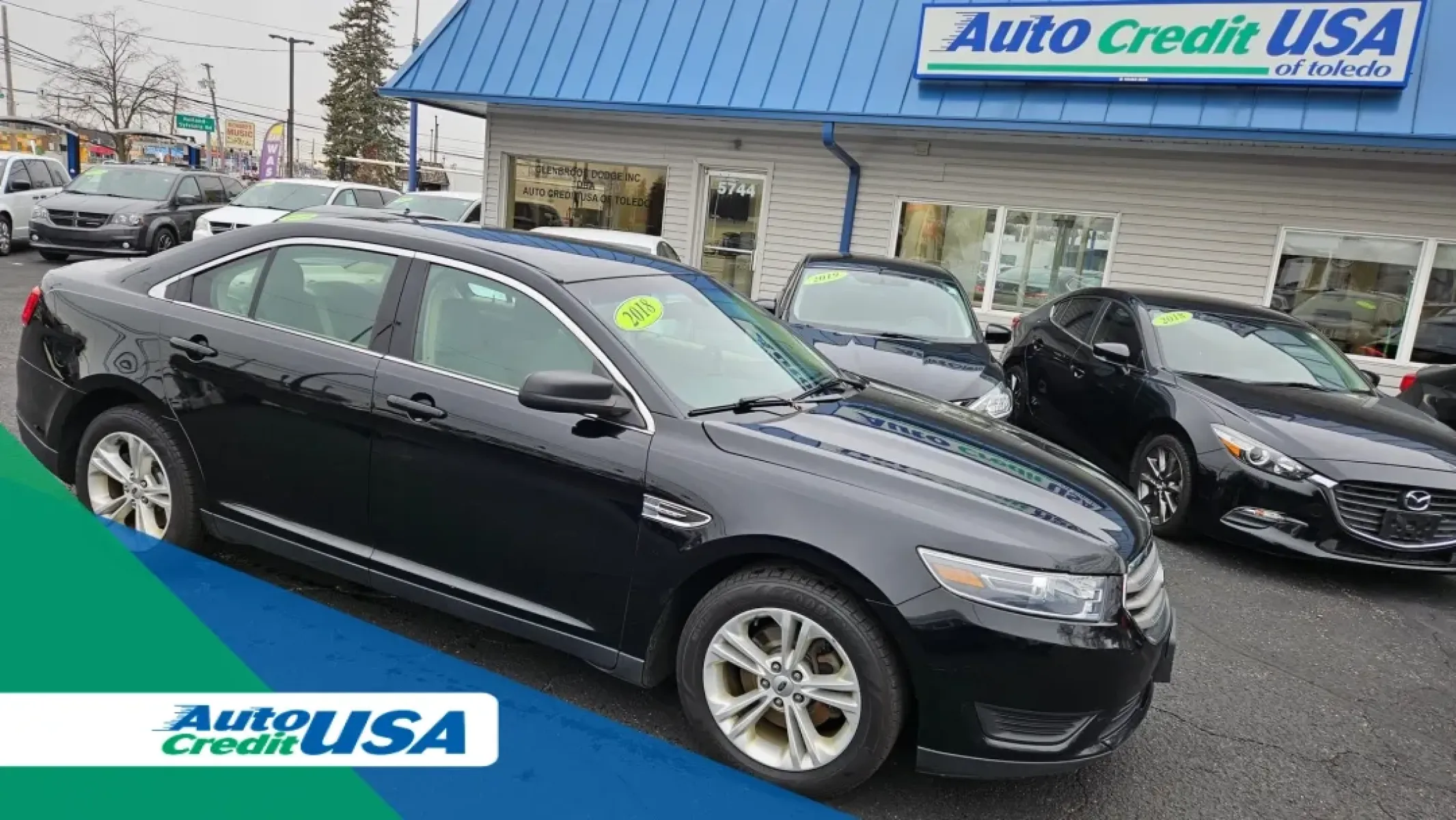 2018 Ford TAURUS SE (1FAHP2D86JG) with an Other engine, located at 5744 Central Avenue, Toledo, OH, 43615, (419) 724-0130, 41.676781, -83.682137 - **Drive Your Future with Confidence: 2018 Ford Taurus SE at Auto Credit in Toledo, OH**<br /> <br /> Are you in the market for a dependable sedan that caters to your daily commuting needs while providing comfort and style? Look no further! The 2018 Ford Taurus SE is the perfect vehicle for budget-co - Photo#0
