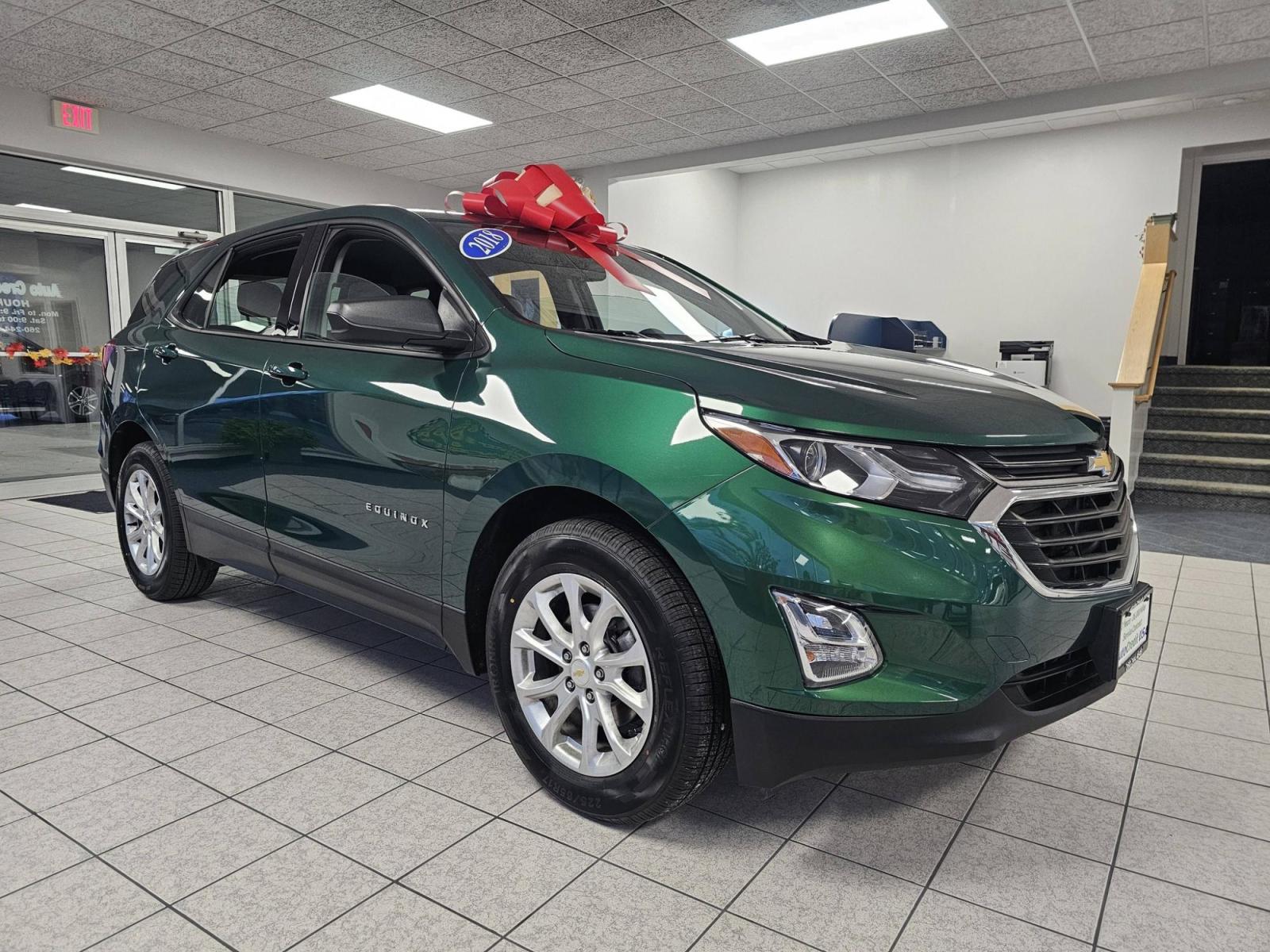 2018 GREEN /BLACK Chevrolet Equinox LS 2WD (: 2GNAXHEV0) with an 1.5L L4 DIR DOHC 16V TURBO engine, 6A transmission, located at 502 South Main Street, Columbia City, IN, 46725, (260) 244-4645, 41.151382, -85.490578 - Photo#1