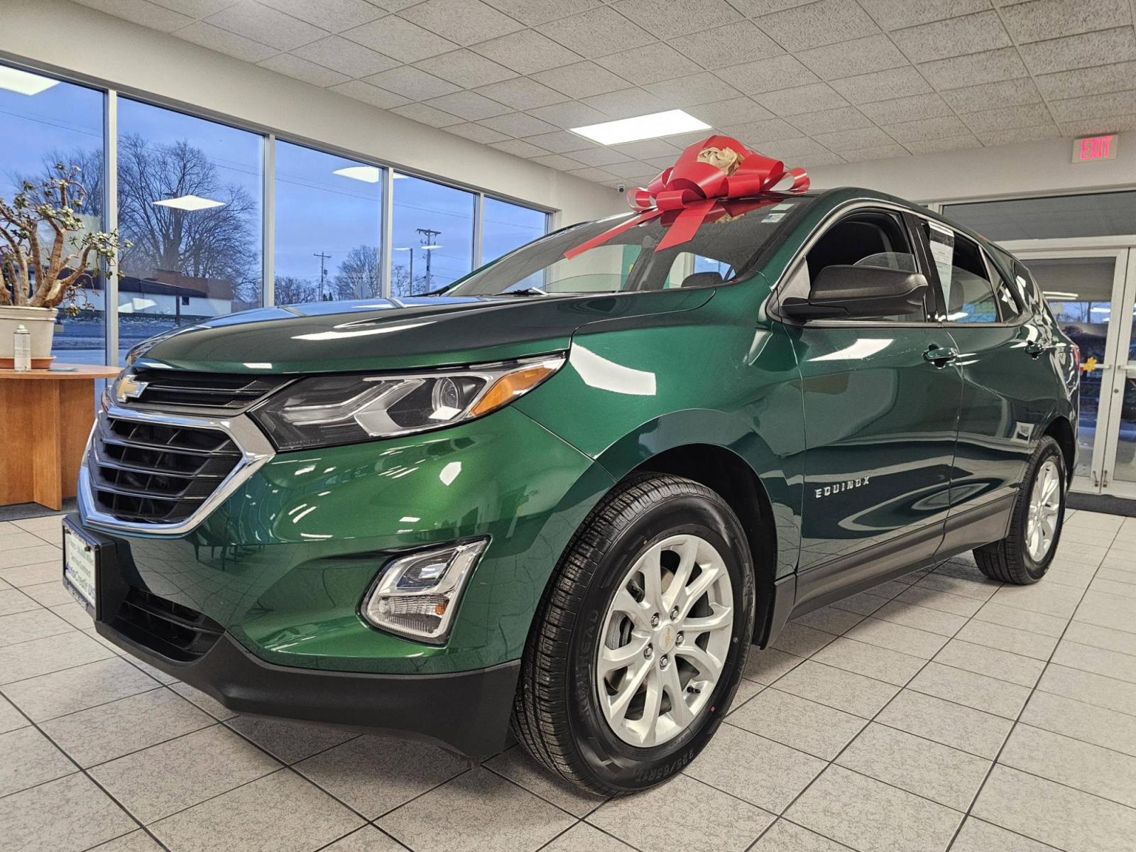 2018 GREEN /BLACK Chevrolet Equinox LS 2WD (: 2GNAXHEV0) with an 1.5L L4 DIR DOHC 16V TURBO engine, 6A transmission, located at 502 South Main Street, Columbia City, IN, 46725, (260) 244-4645, 41.151382, -85.490578 - Photo#0