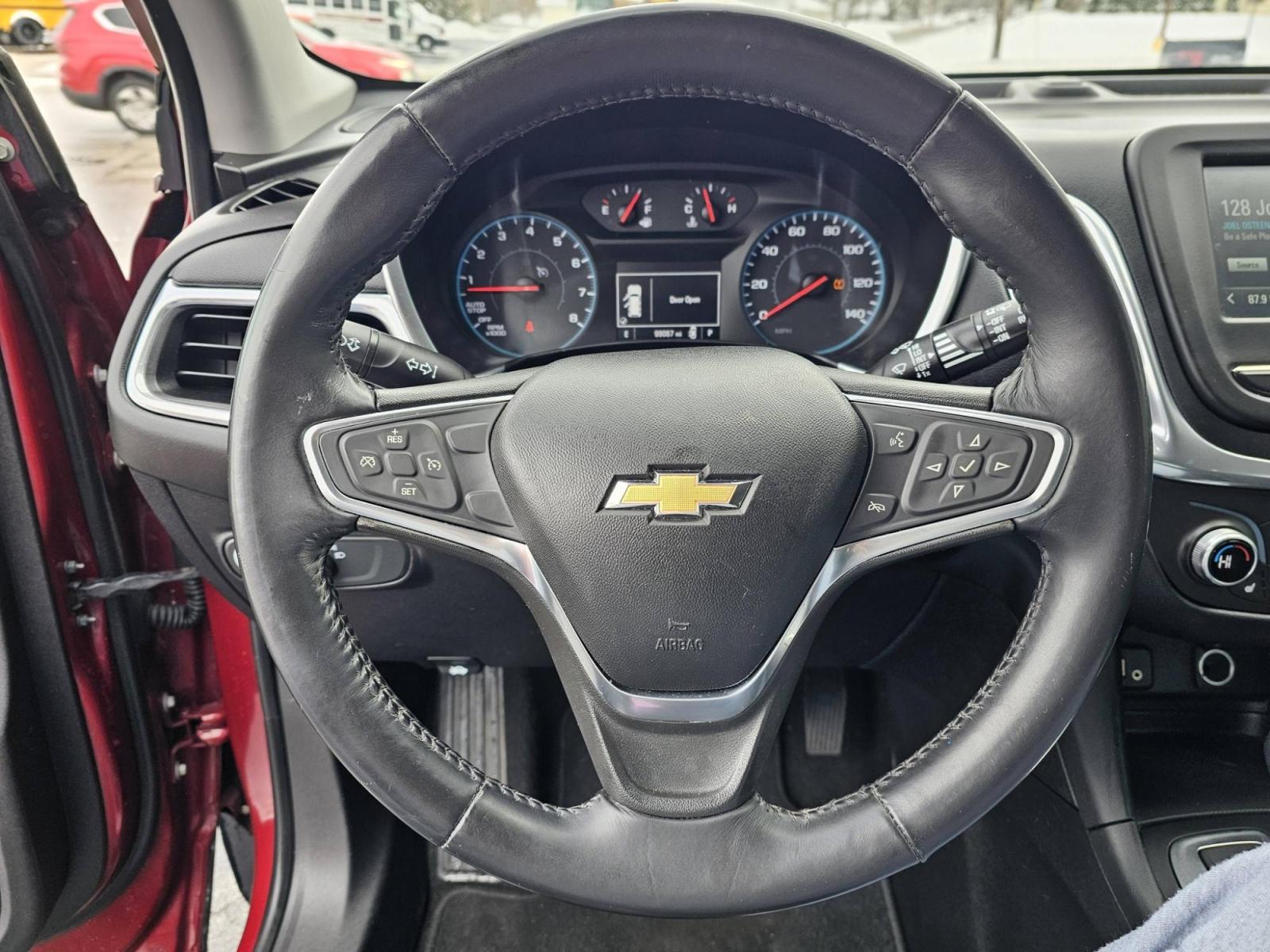 2018 RED /BLACK Chevrolet Equinox LT (2GNAXKEX8J6) with an 2.0L L4 DOHC 16V HYBRID engine, 6A transmission, located at 502 South Main Street, Columbia City, IN, 46725, (260) 244-4645, 41.151382, -85.490578 - Photo#4