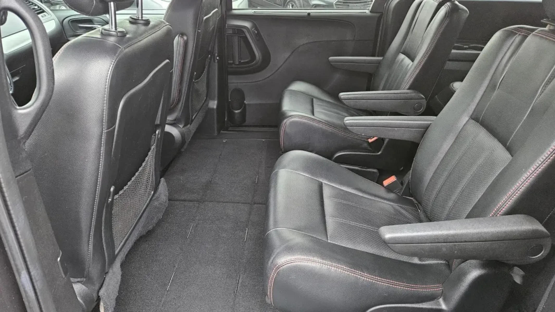 2019 Dodge Grand Caravan (2C4RDGEGXKR) with an Other engine, located at 5744 Central Avenue, Toledo, OH, 43615, (419) 724-0130, 41.676781, -83.682137 - Transform your family adventures with this versatile 2019 Dodge Grand Caravan, perfect for growing families or anyone who needs extra space and comfort on the go. Whether you're carpooling to soccer practice, heading out for a weekend getaway, or simply running errands around Toledo, this dependable - Photo#6