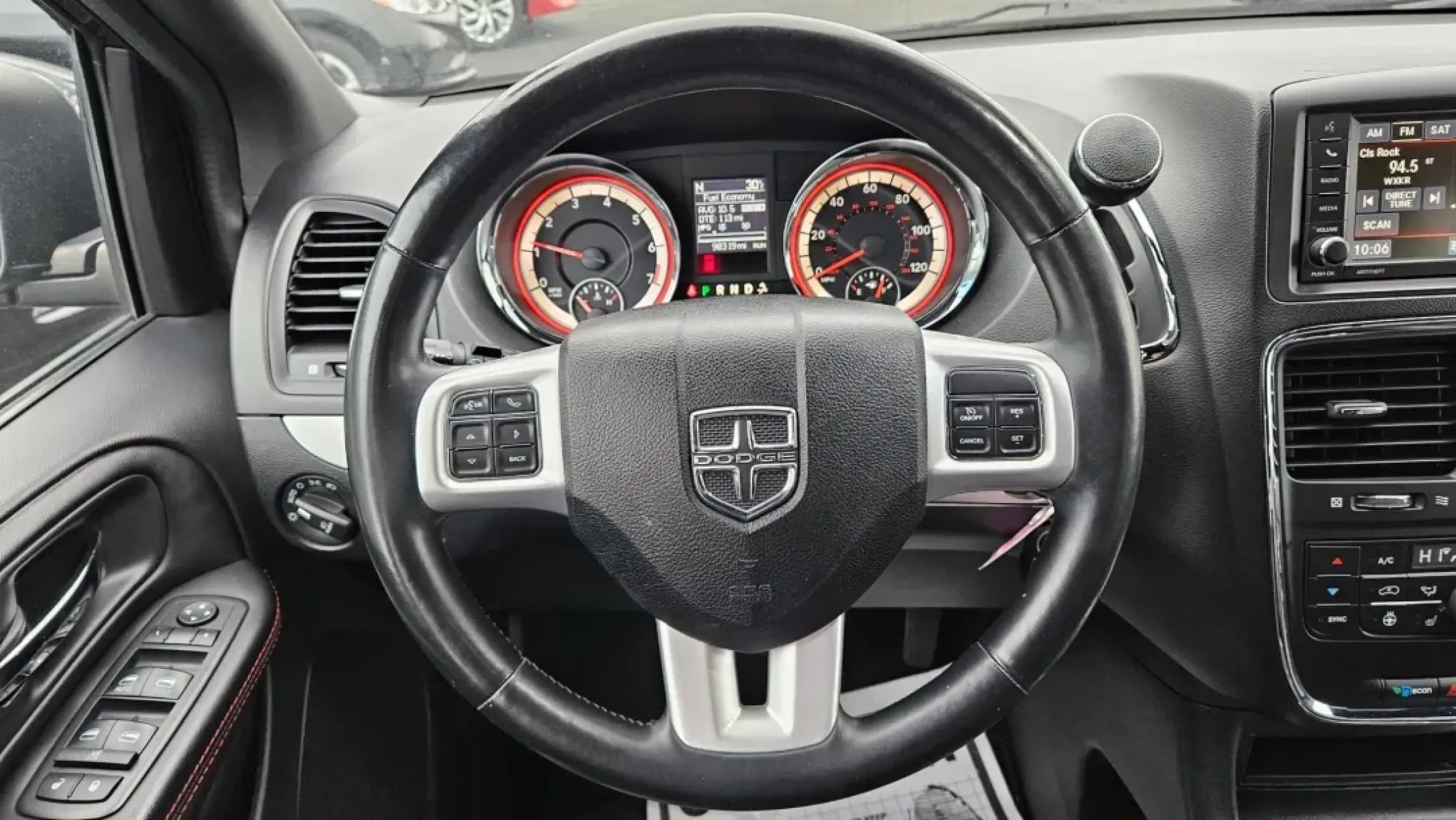 2019 Dodge Grand Caravan (2C4RDGEGXKR) with an Other engine, located at 5744 Central Avenue, Toledo, OH, 43615, (419) 724-0130, 41.676781, -83.682137 - Transform your family adventures with this versatile 2019 Dodge Grand Caravan, perfect for growing families or anyone who needs extra space and comfort on the go. Whether you're carpooling to soccer practice, heading out for a weekend getaway, or simply running errands around Toledo, this dependable - Photo#9