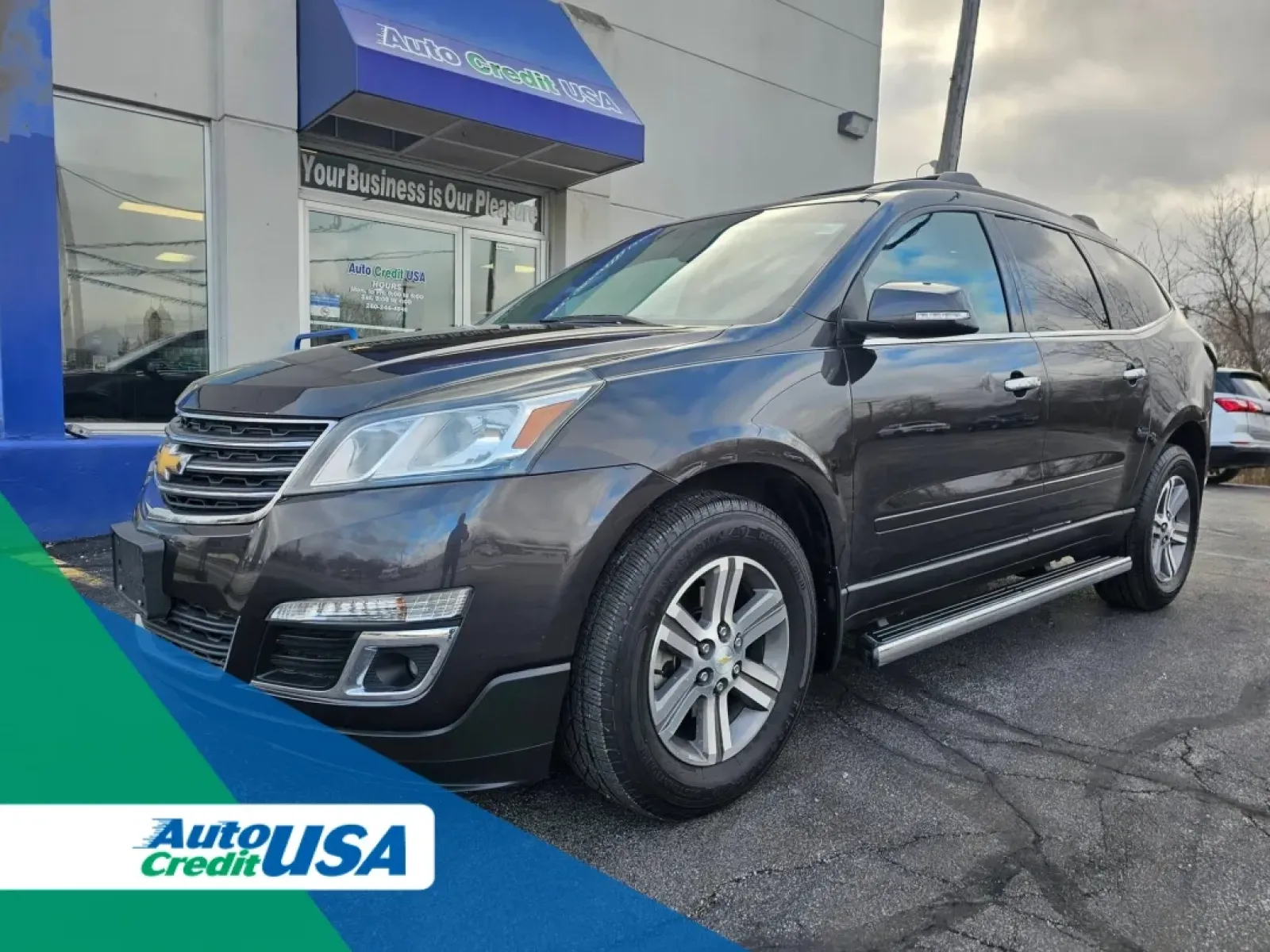 2017 Chevrolet TRAVERSE (1GNKRHKD2HJ) with an Other engine, located at 502 South Main Street, Columbia City, IN, 46725, (260) 244-4645, 41.151382, -85.490578 - **Discover Adventure and Comfort with the 2017 Chevrolet Traverse at Auto Credit in Columbia City!**<br /> <br /> If you're searching for the perfect vehicle to elevate your family adventures or weekend getaways, look no further than this stunning 2017 Chevrolet Traverse. Designed with ample space a - Photo#0